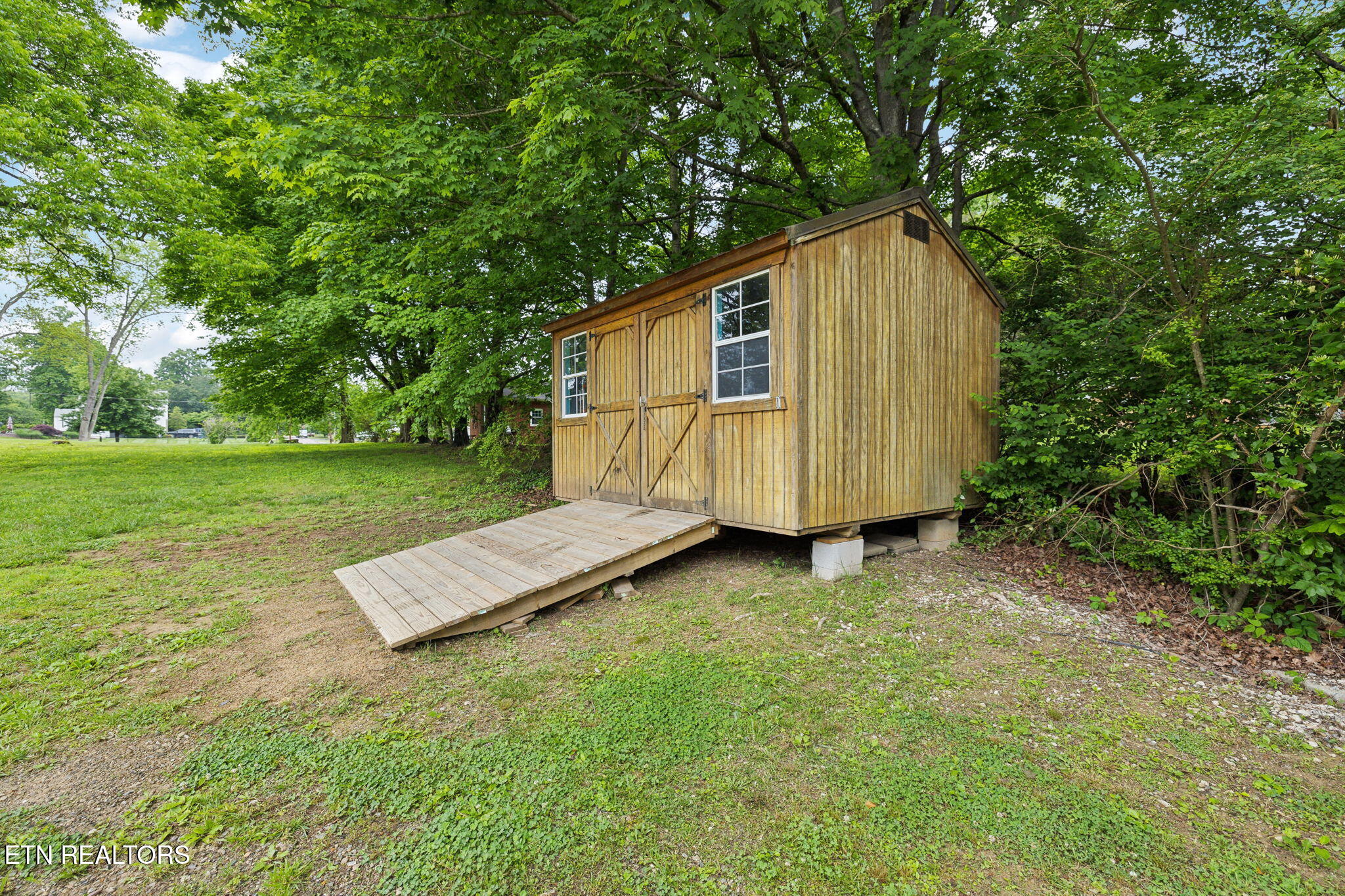 3923 Oakland Drive Knoxville TN 37918
