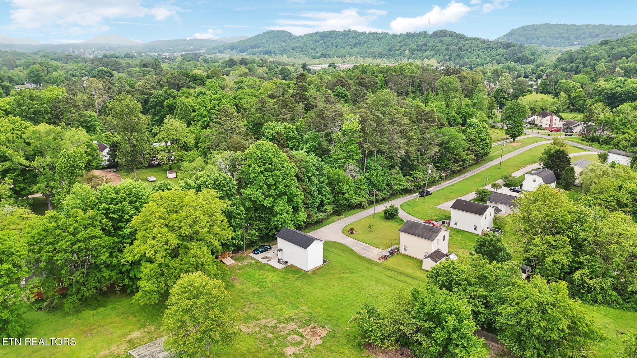 3923 Oakland Drive Knoxville TN 37918