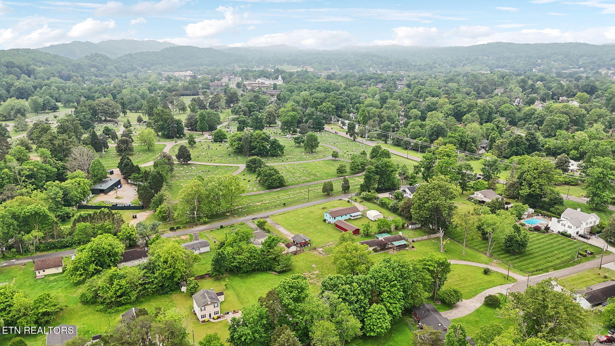 3923 Oakland Drive Knoxville TN 37918