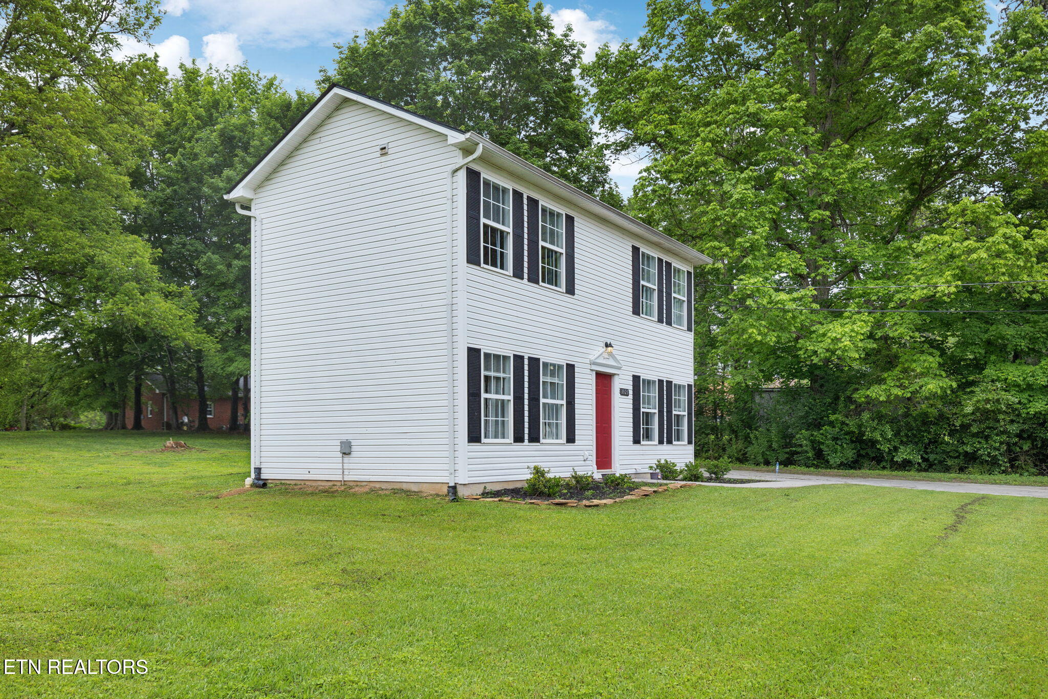 3923 Oakland Drive Knoxville TN 37918