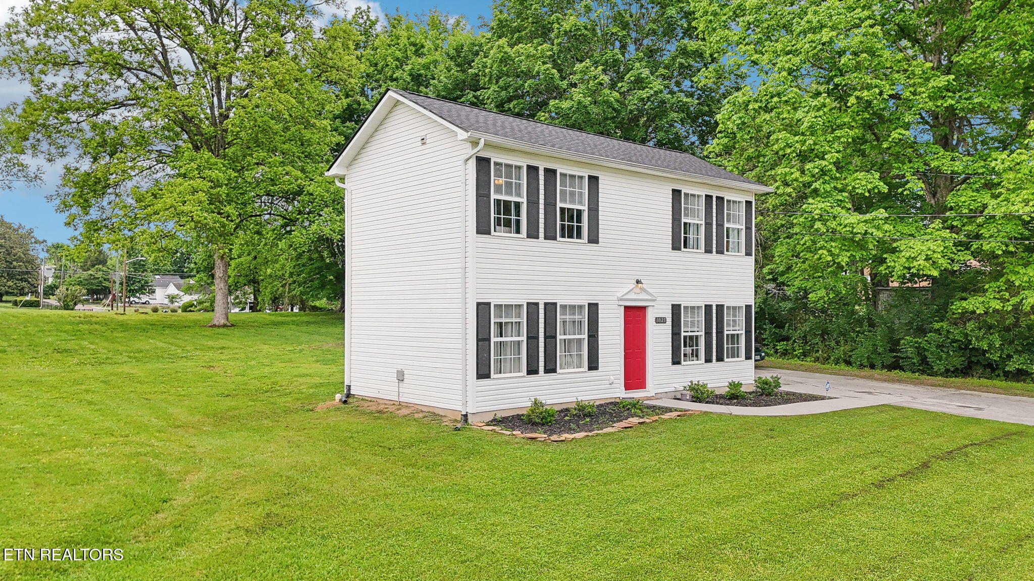 3923 Oakland Drive Knoxville TN 37918