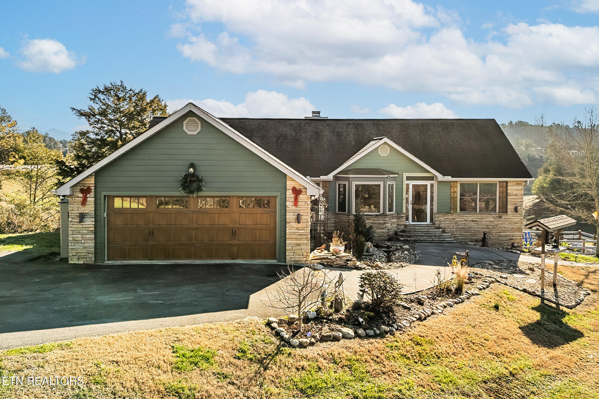 1728 Morning View Lane Sevierville TN 37876