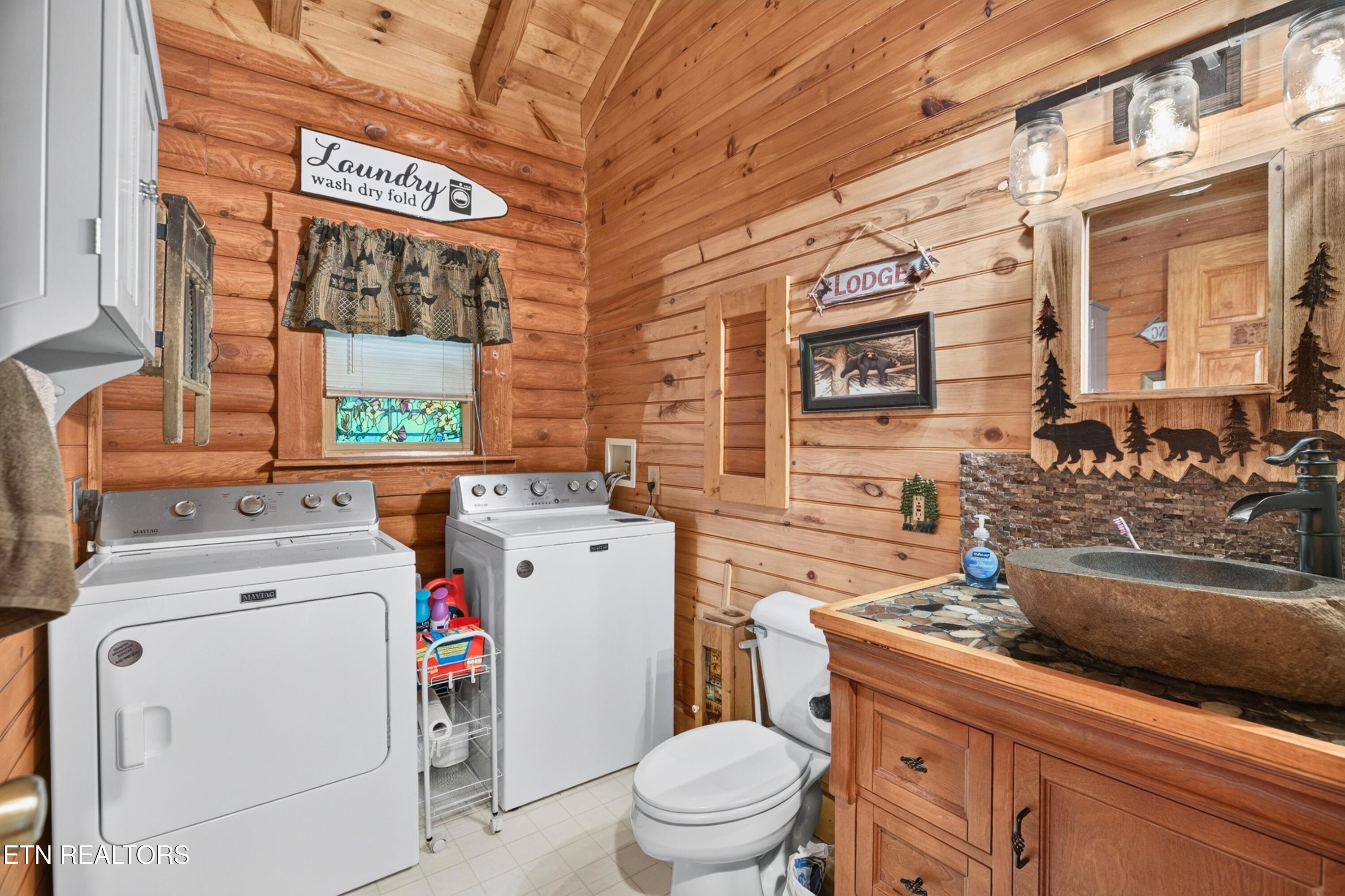 2104 Reid Lane Pigeon Forge TN 37876