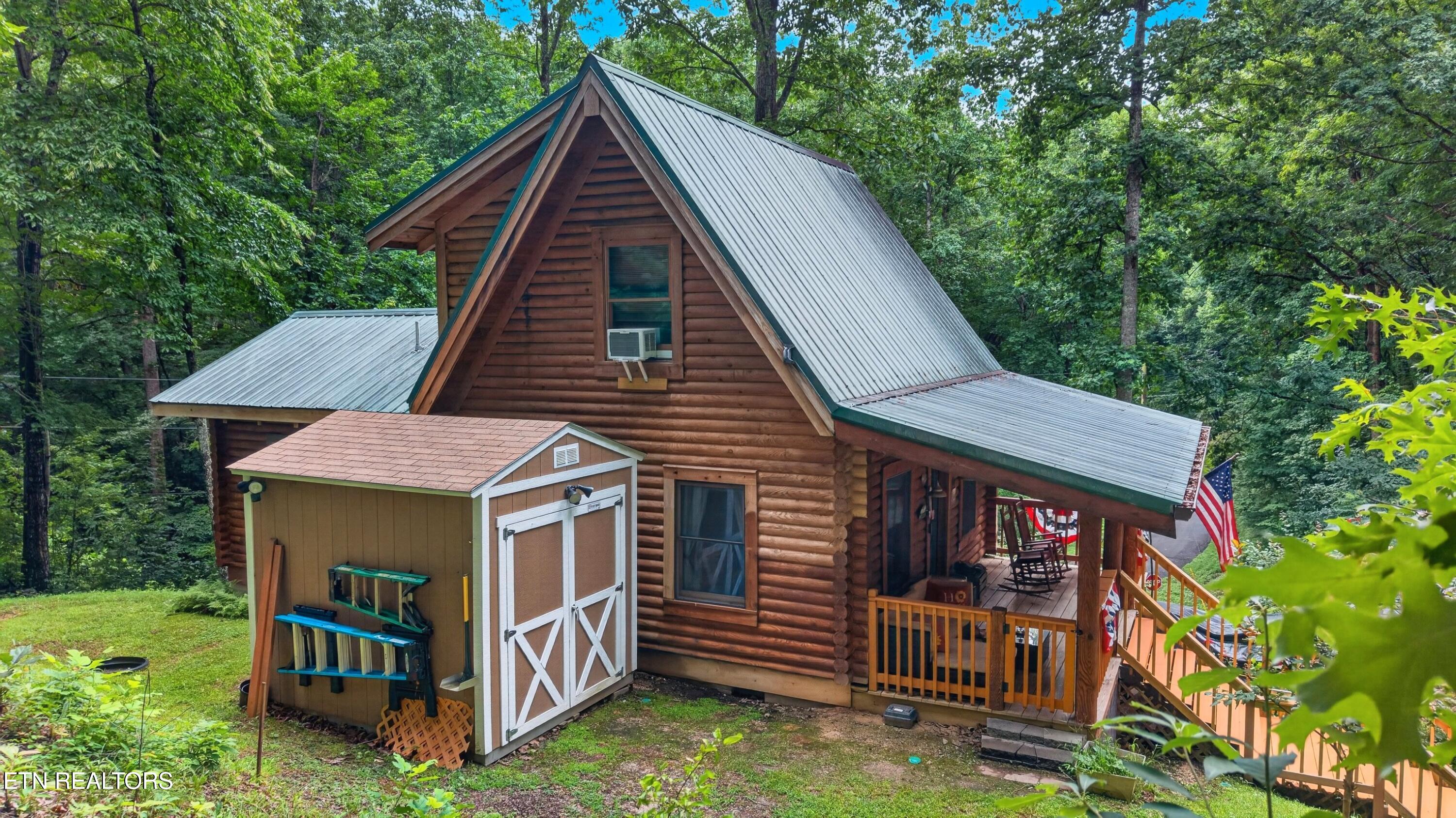 2104 Reid Lane Pigeon Forge TN 37876