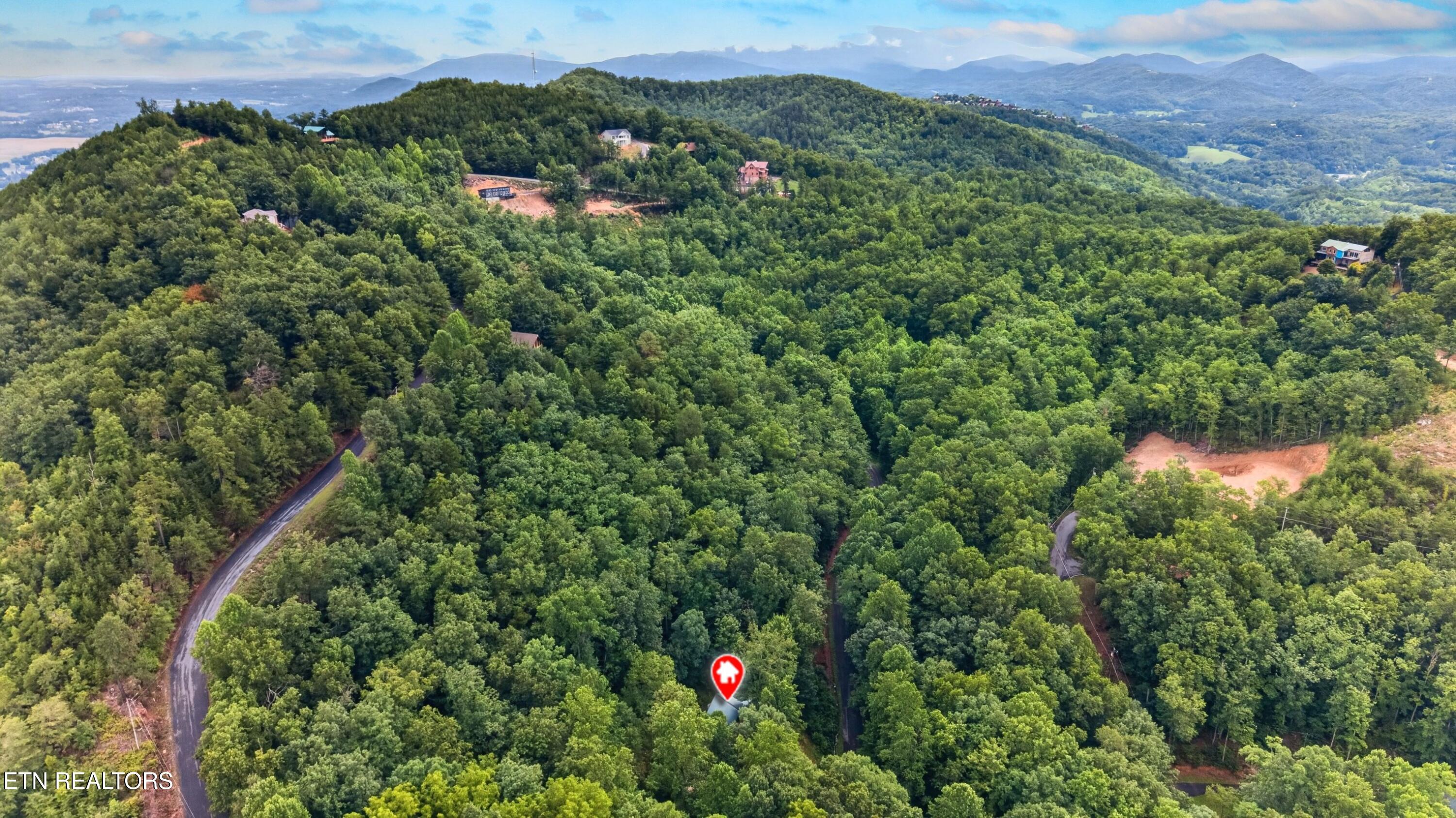 2104 Reid Lane Pigeon Forge TN 37876