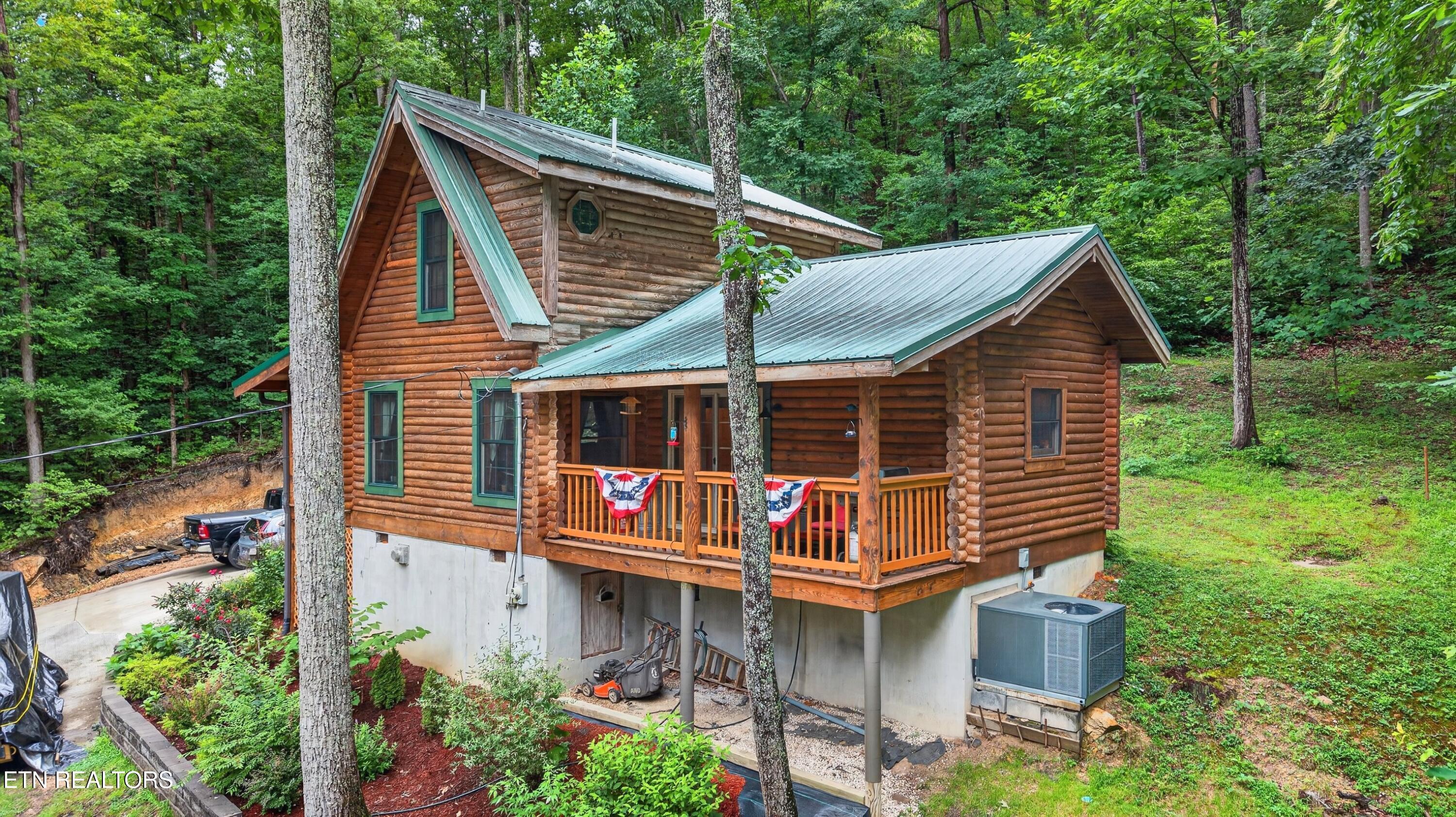 2104 Reid Lane Pigeon Forge TN 37876