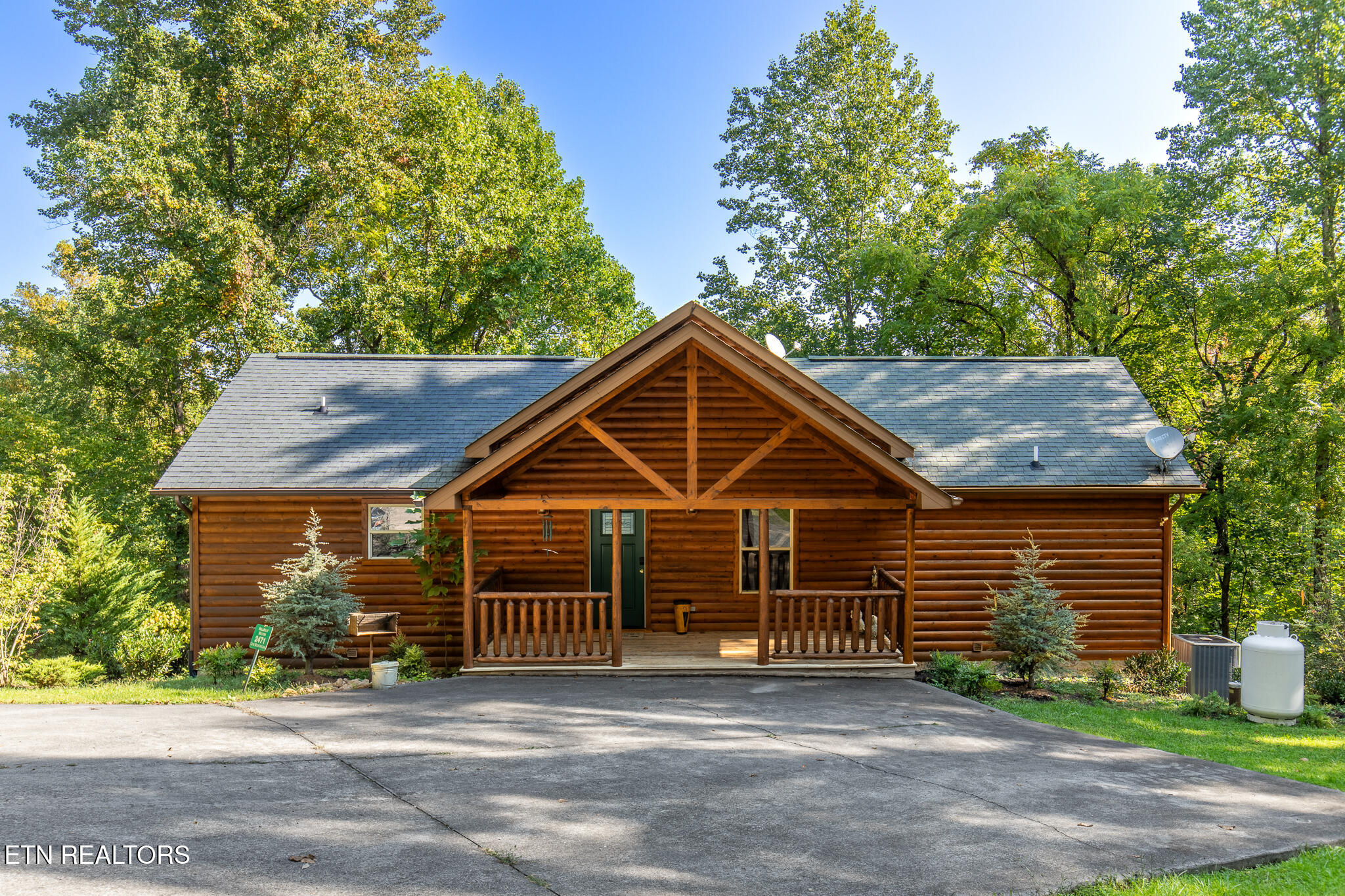 2471 Cove Mountain Lane Sevierville TN 37862