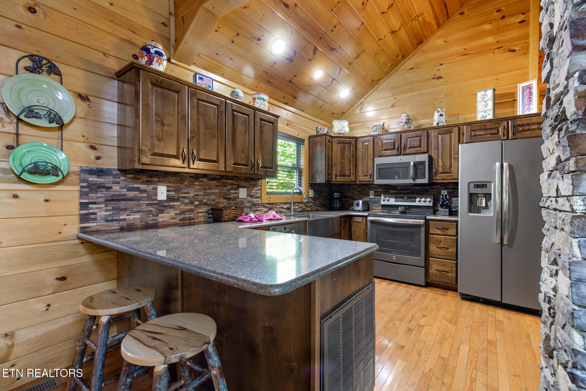 2471 Cove Mountain Lane Sevierville TN 37862