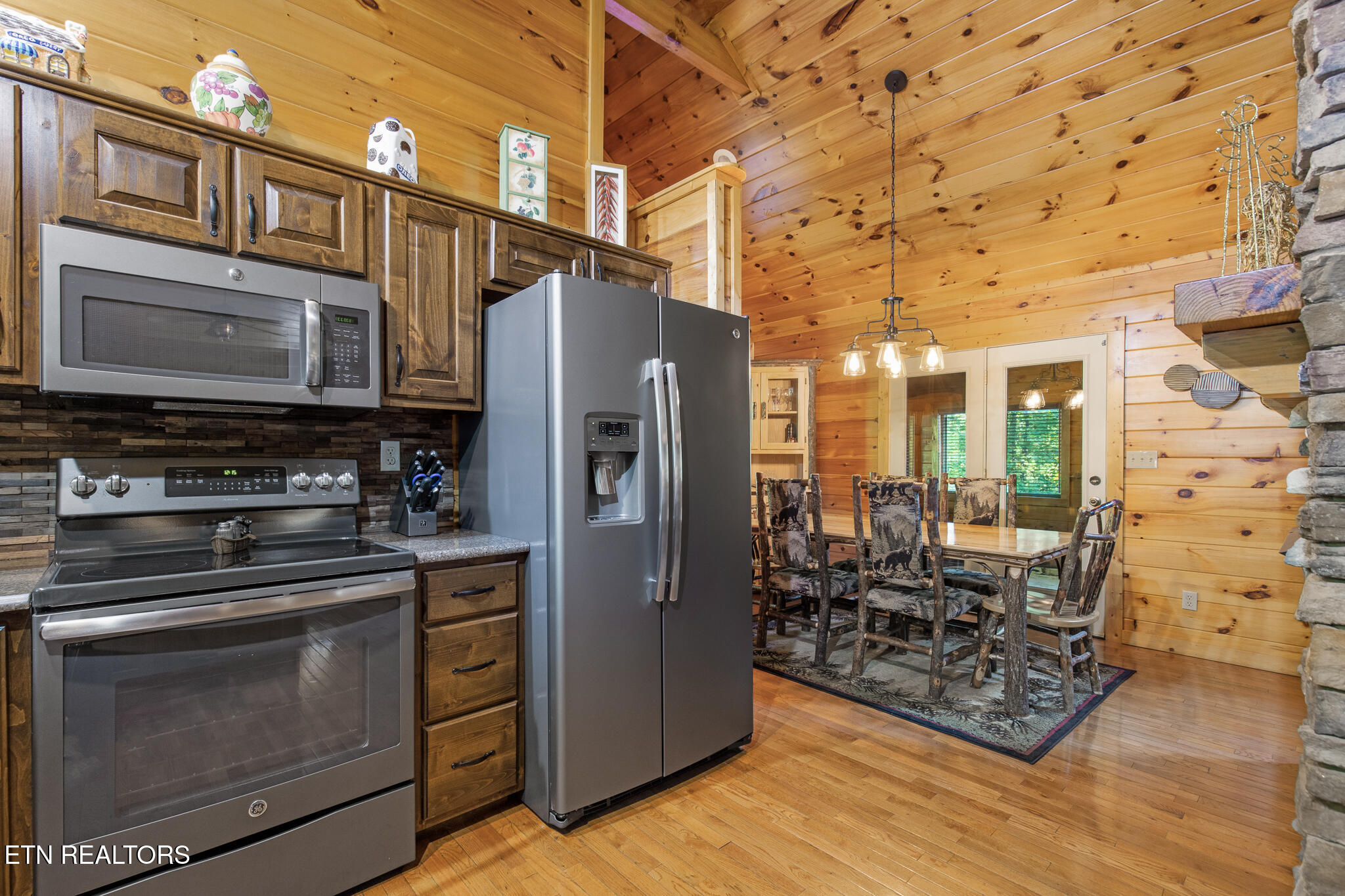 2471 Cove Mountain Lane Sevierville TN 37862