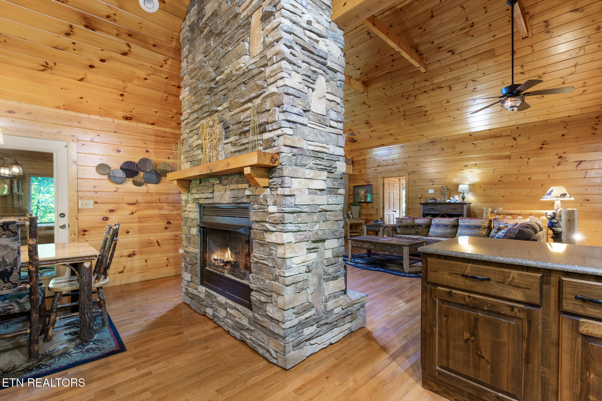 2471 Cove Mountain Lane Sevierville TN 37862