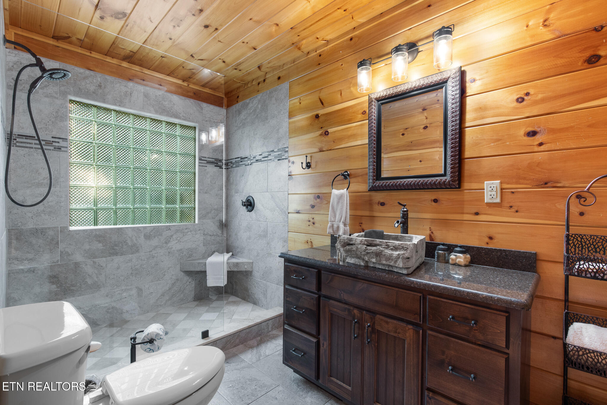 2471 Cove Mountain Lane Sevierville TN 37862