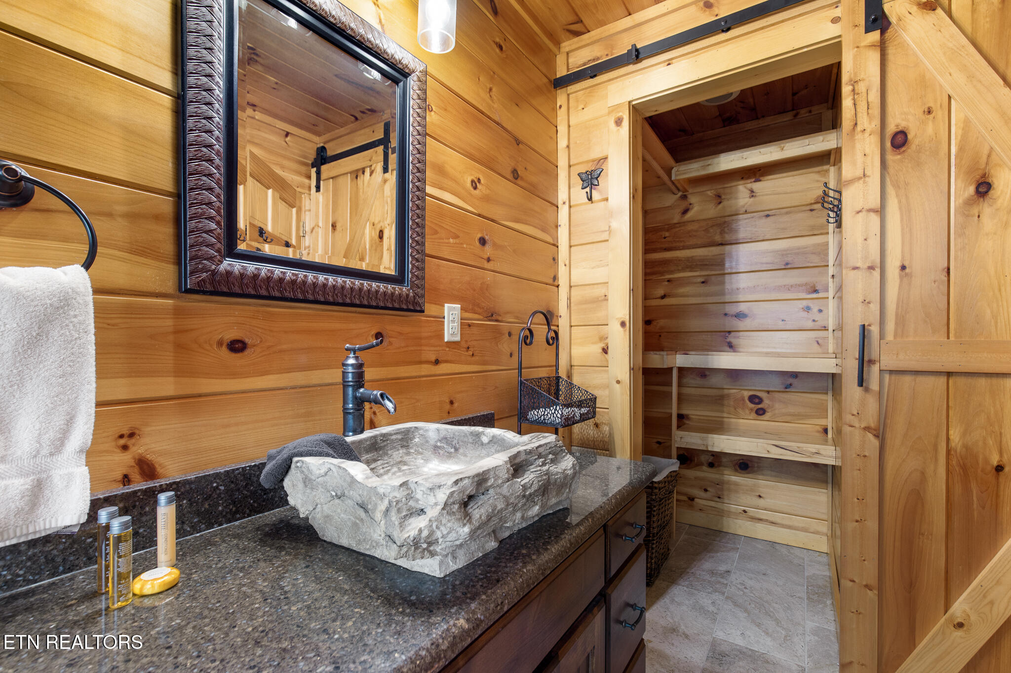 2471 Cove Mountain Lane Sevierville TN 37862