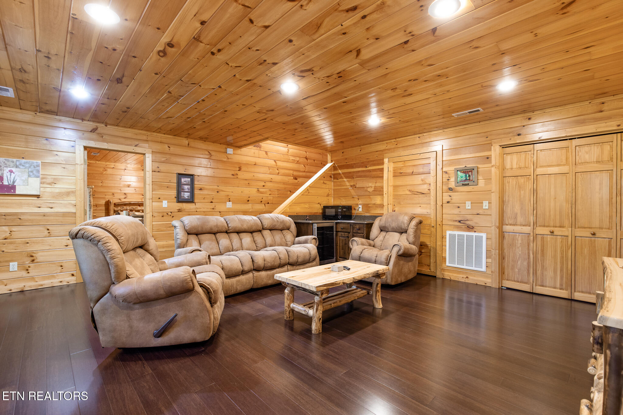 2471 Cove Mountain Lane Sevierville TN 37862