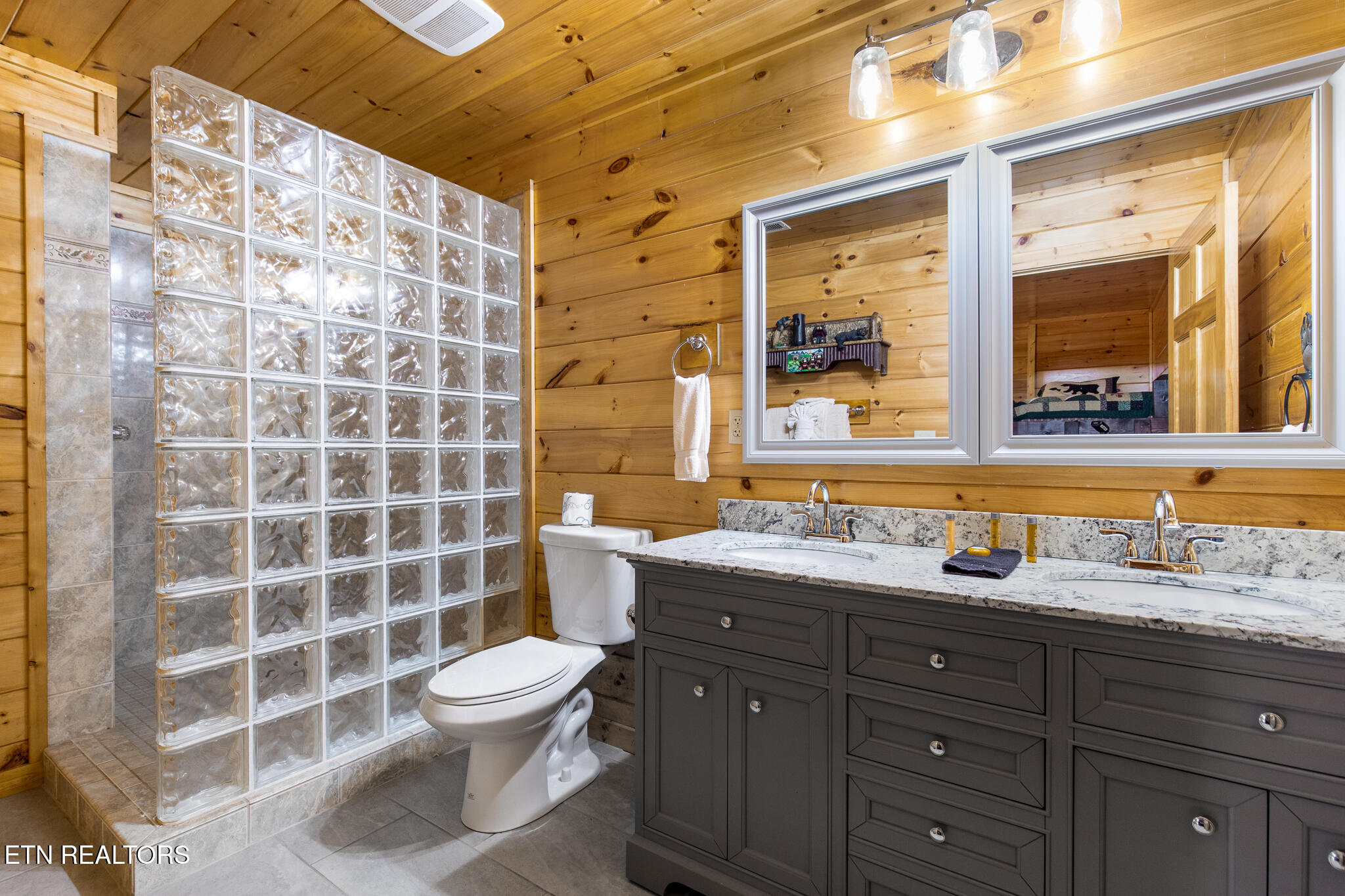 2471 Cove Mountain Lane Sevierville TN 37862