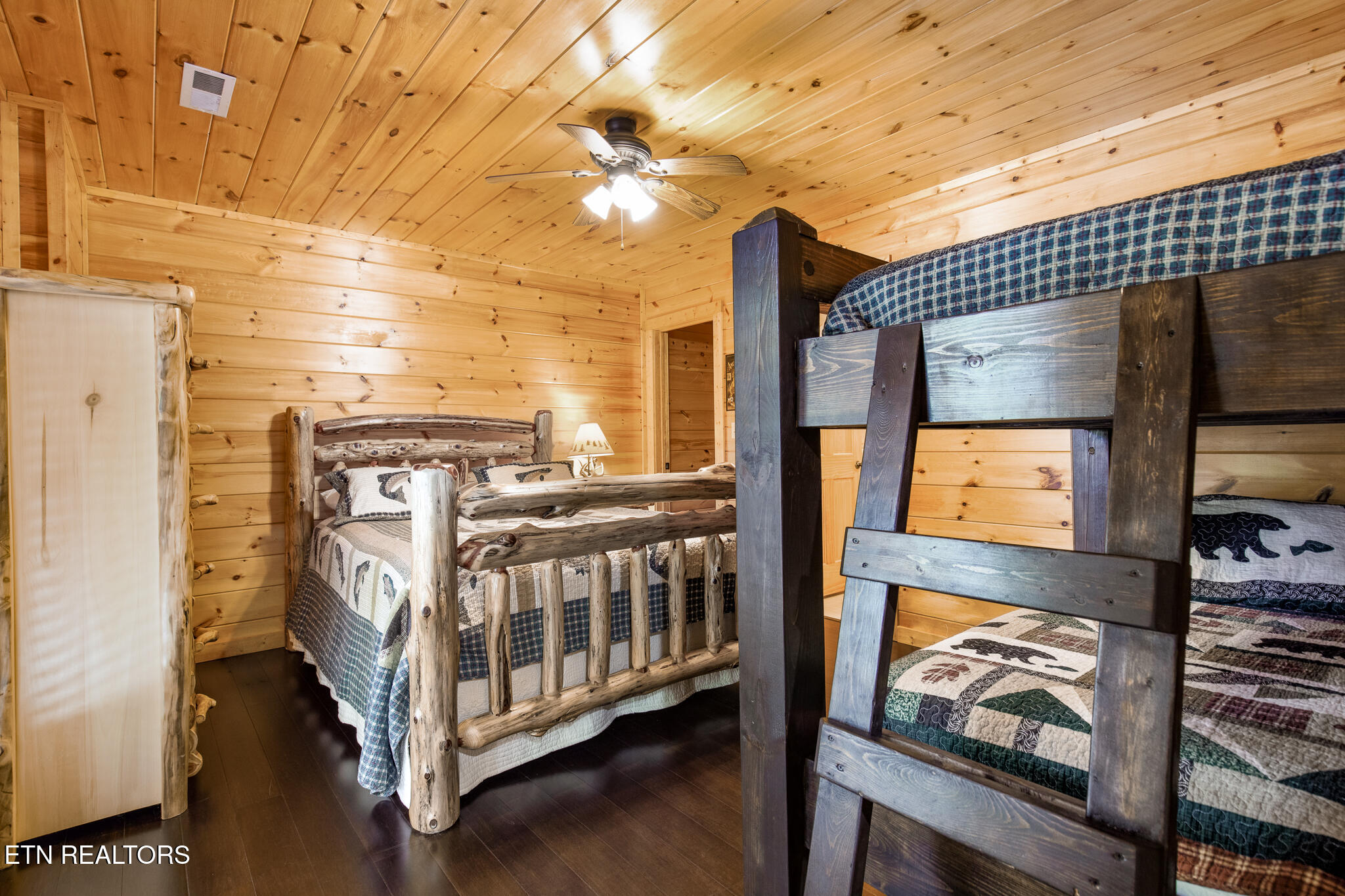 2471 Cove Mountain Lane Sevierville TN 37862