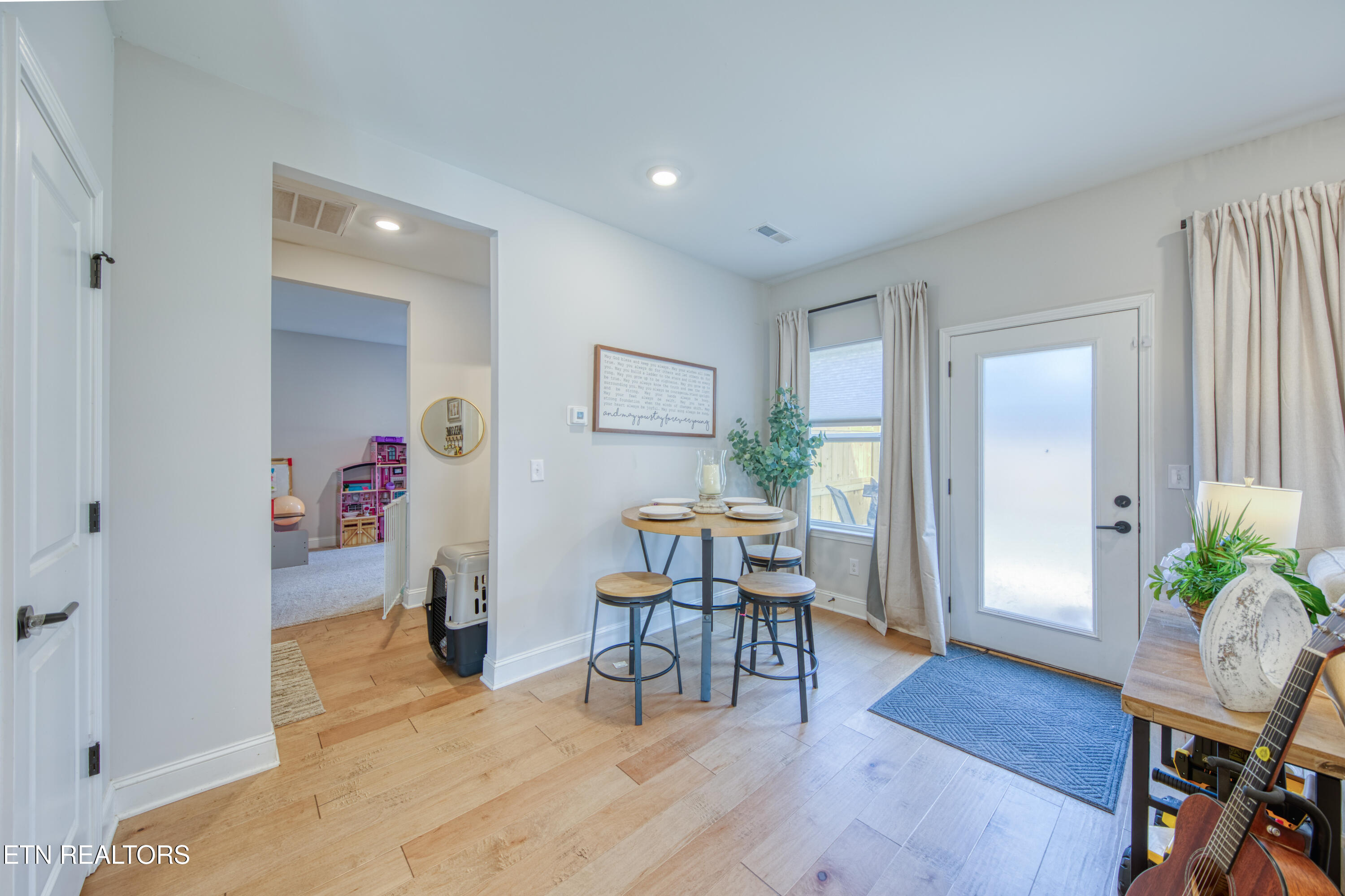 247 English Oak Lane Lenoir City TN 37771