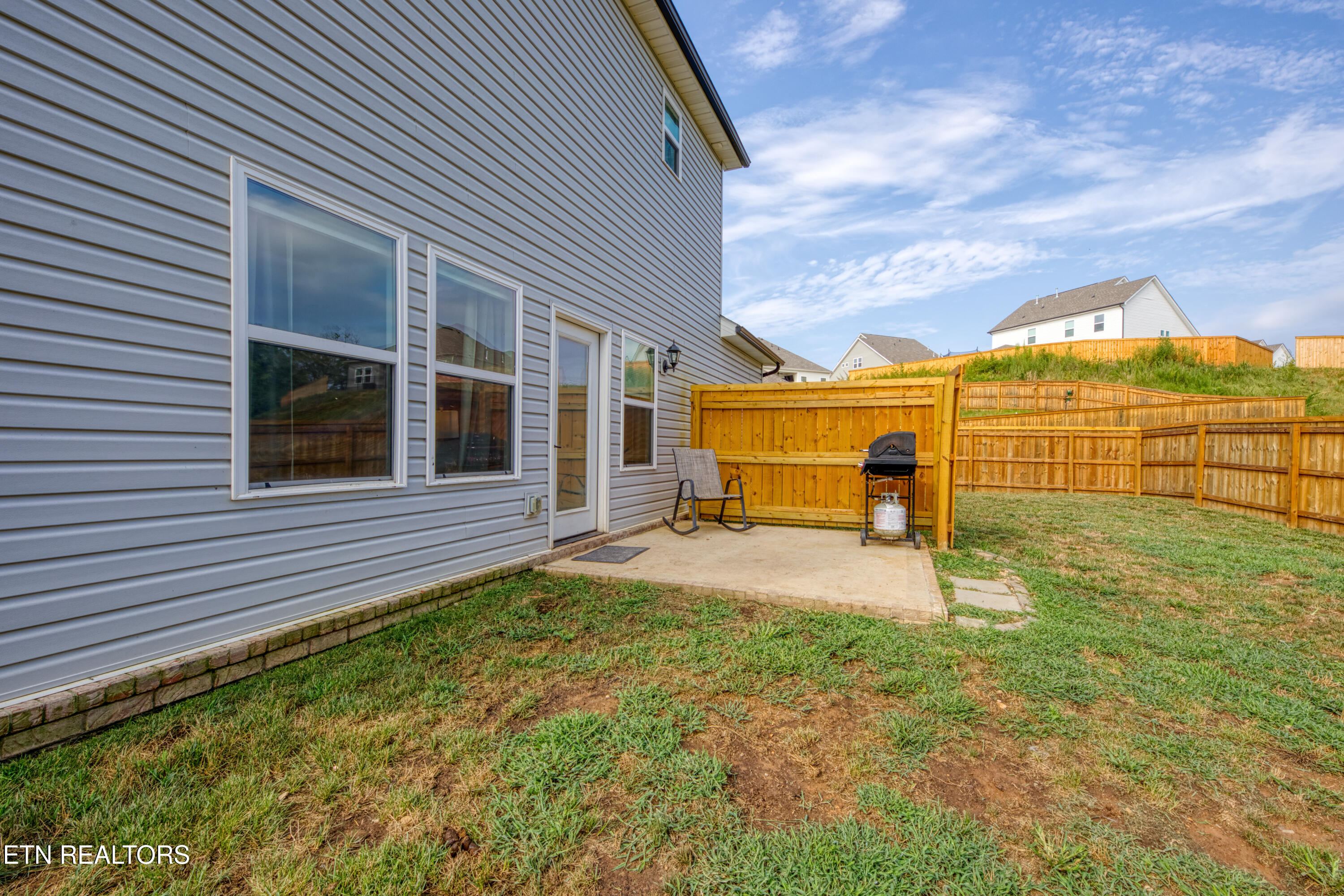 247 English Oak Lane Lenoir City TN 37771