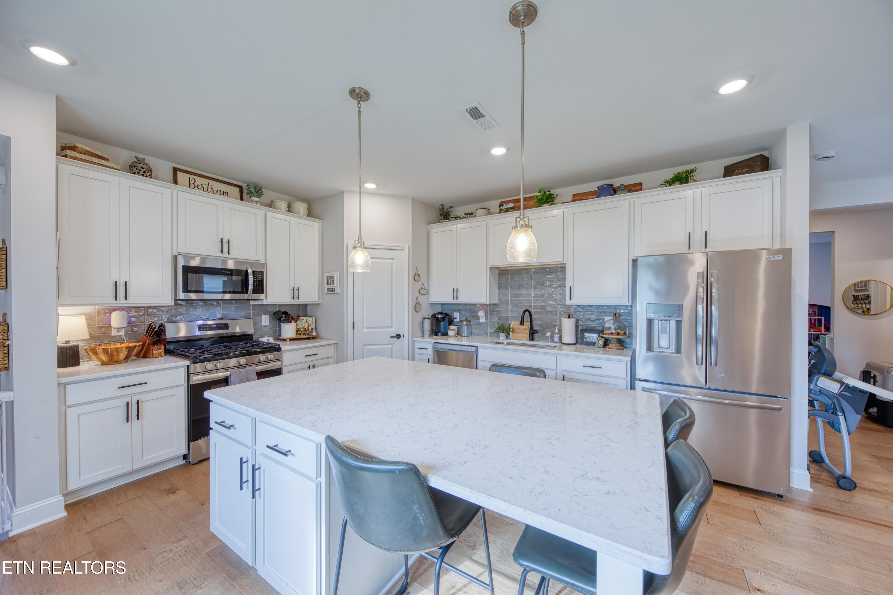 247 English Oak Lane Lenoir City TN 37771