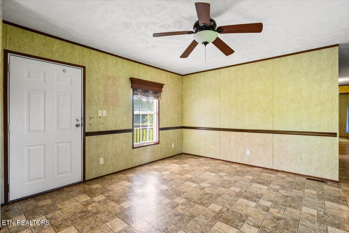 525 Cave Springs Road Tazewell TN 37879