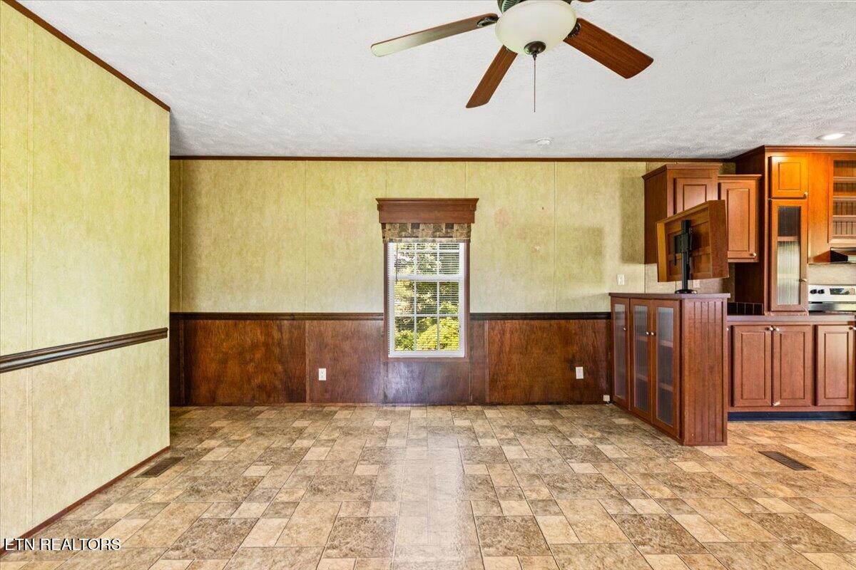 525 Cave Springs Road Tazewell TN 37879