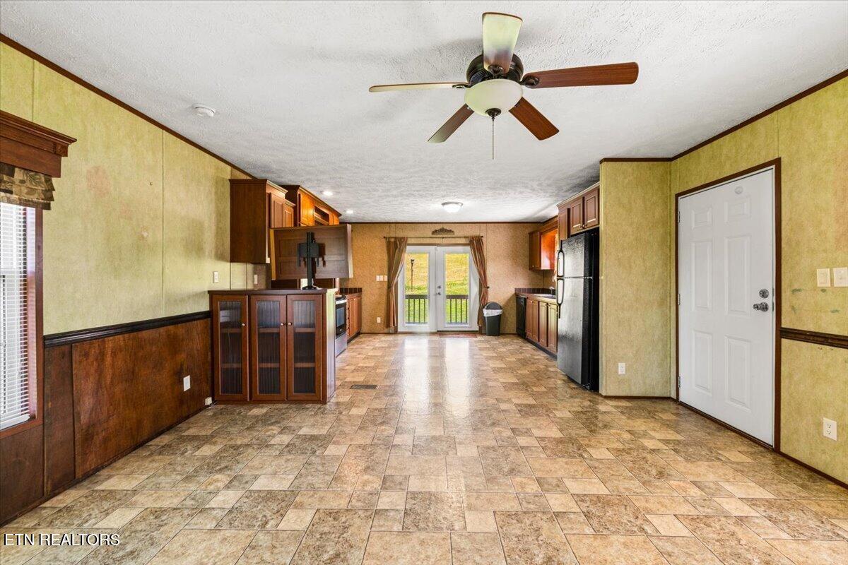 525 Cave Springs Road Tazewell TN 37879