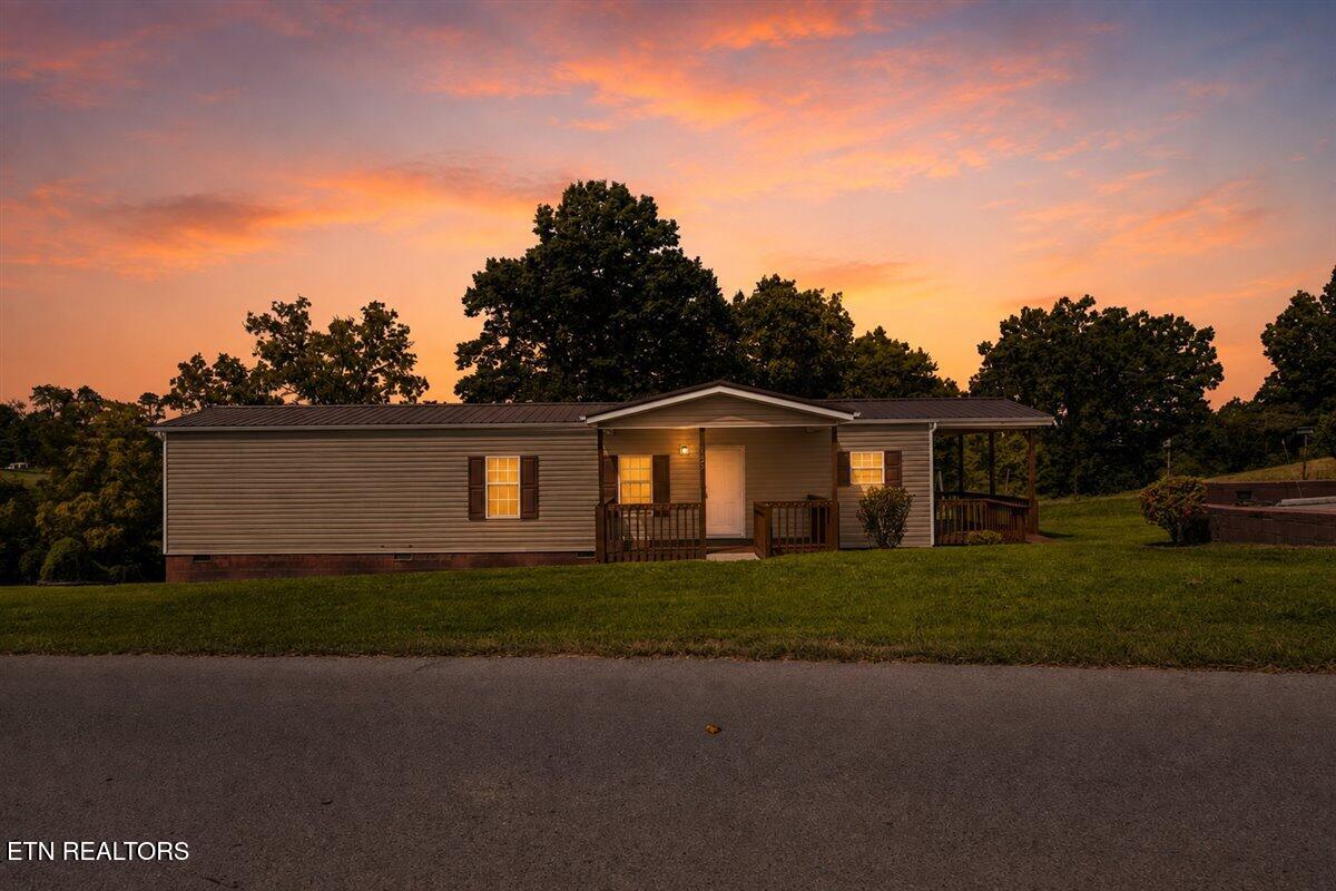525 Cave Springs Road Tazewell TN 37879