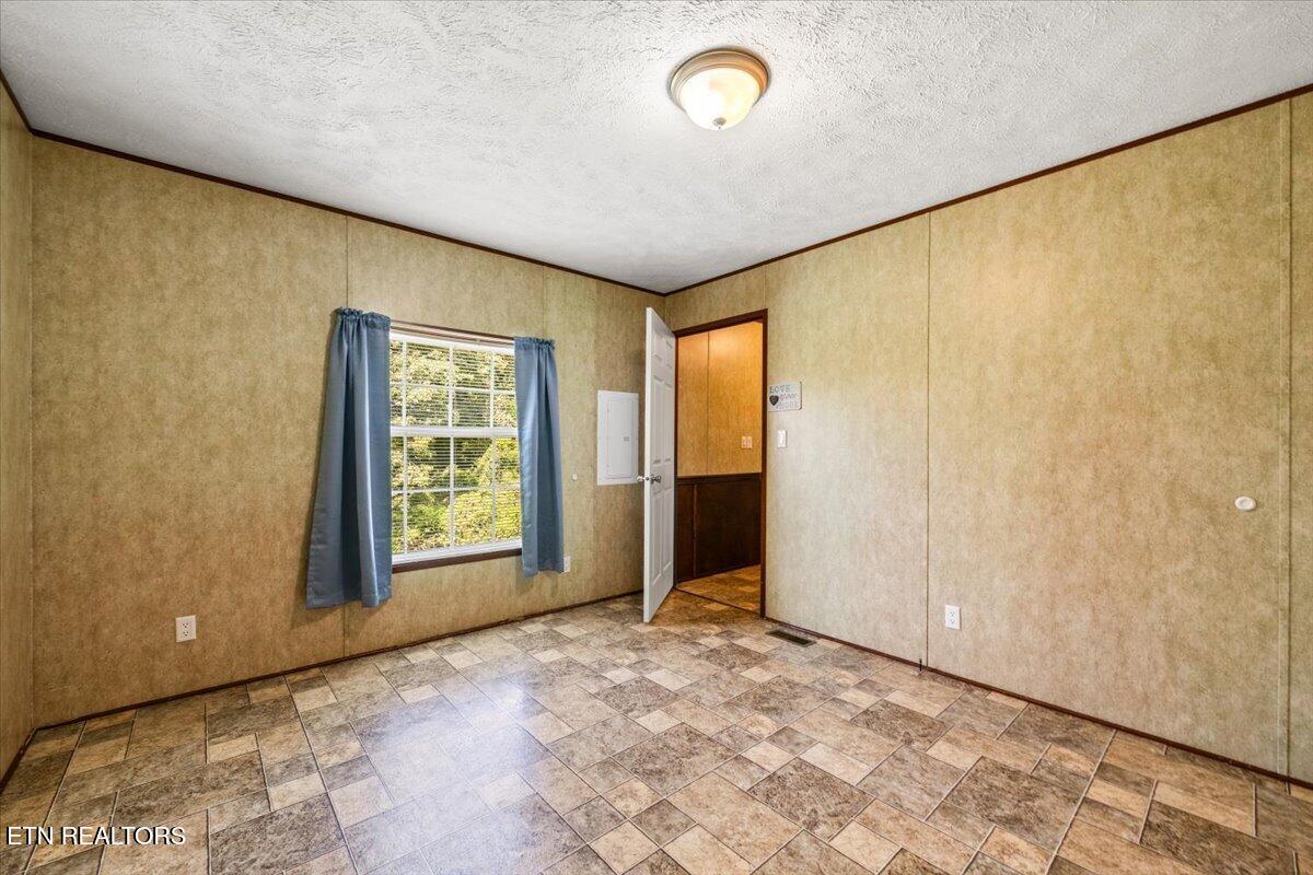 525 Cave Springs Road Tazewell TN 37879