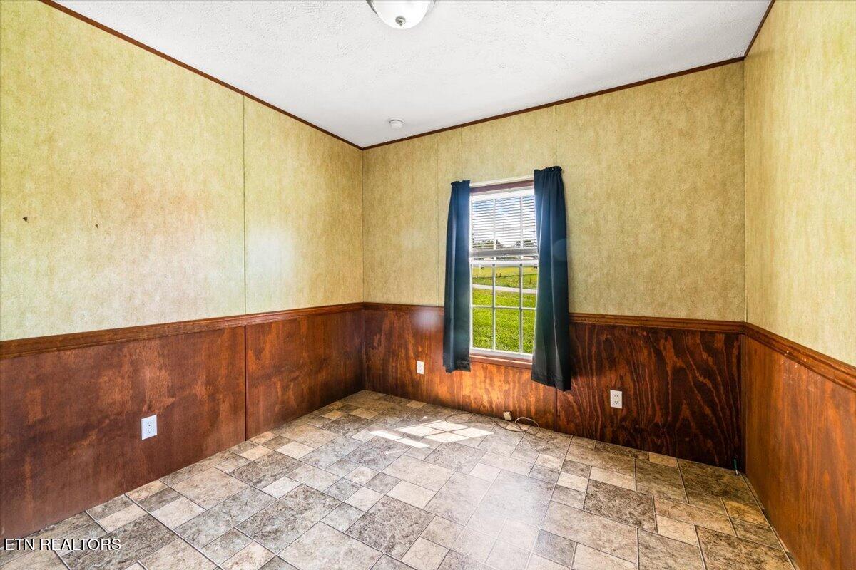525 Cave Springs Road Tazewell TN 37879