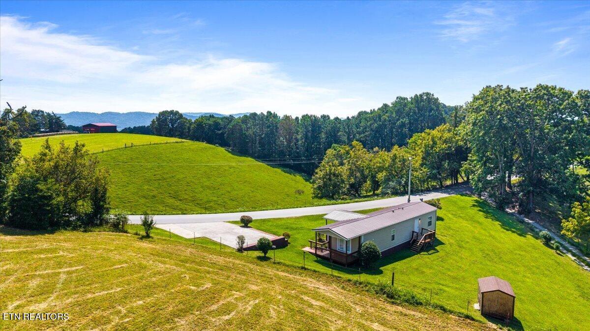 525 Cave Springs Road Tazewell TN 37879