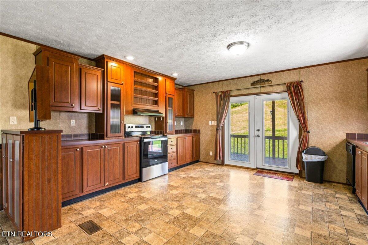 525 Cave Springs Road Tazewell TN 37879