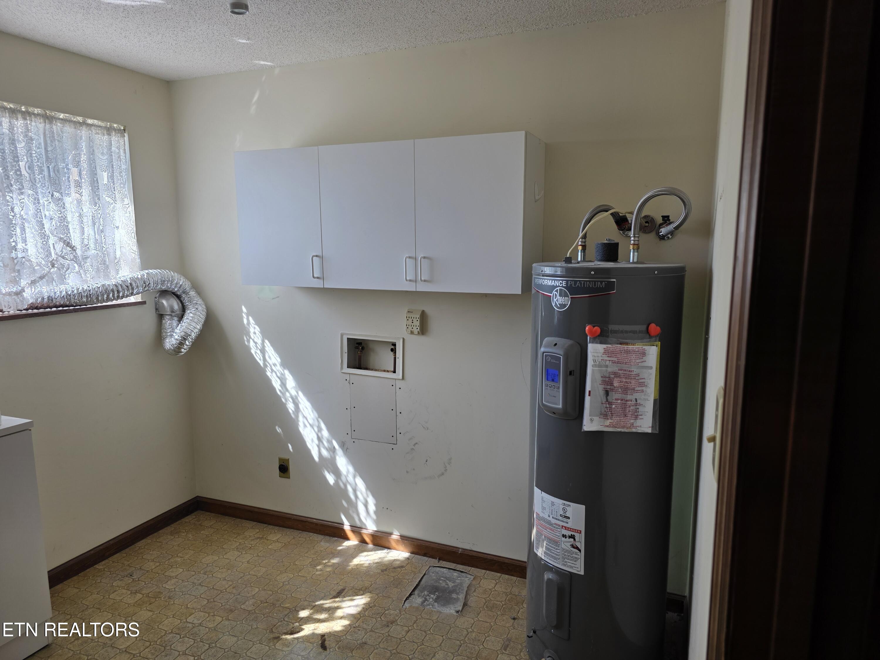 3602 Holland Trail Lenoir City TN 37772