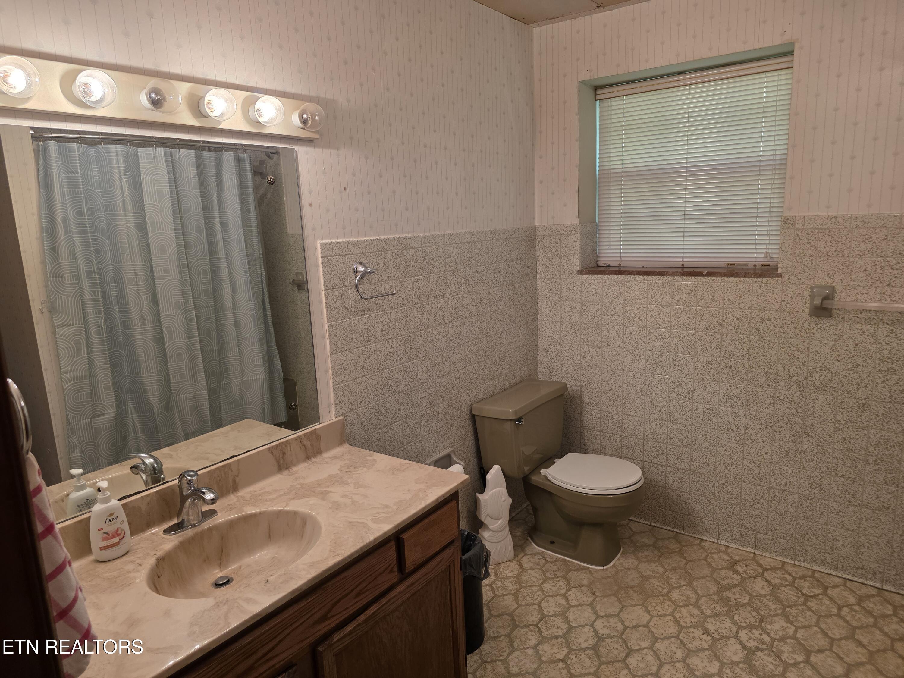 3602 Holland Trail Lenoir City TN 37772