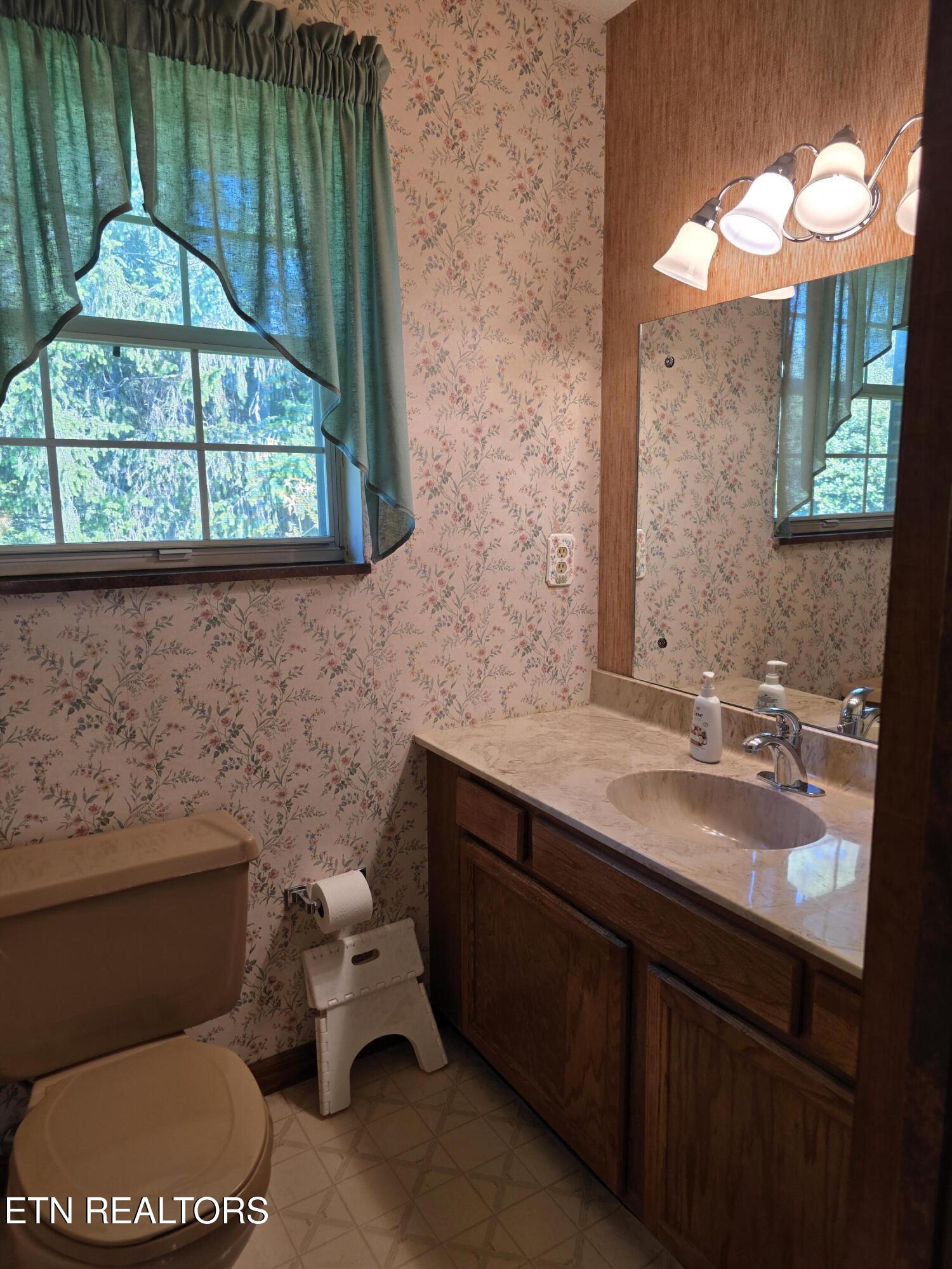 3602 Holland Trail Lenoir City TN 37772