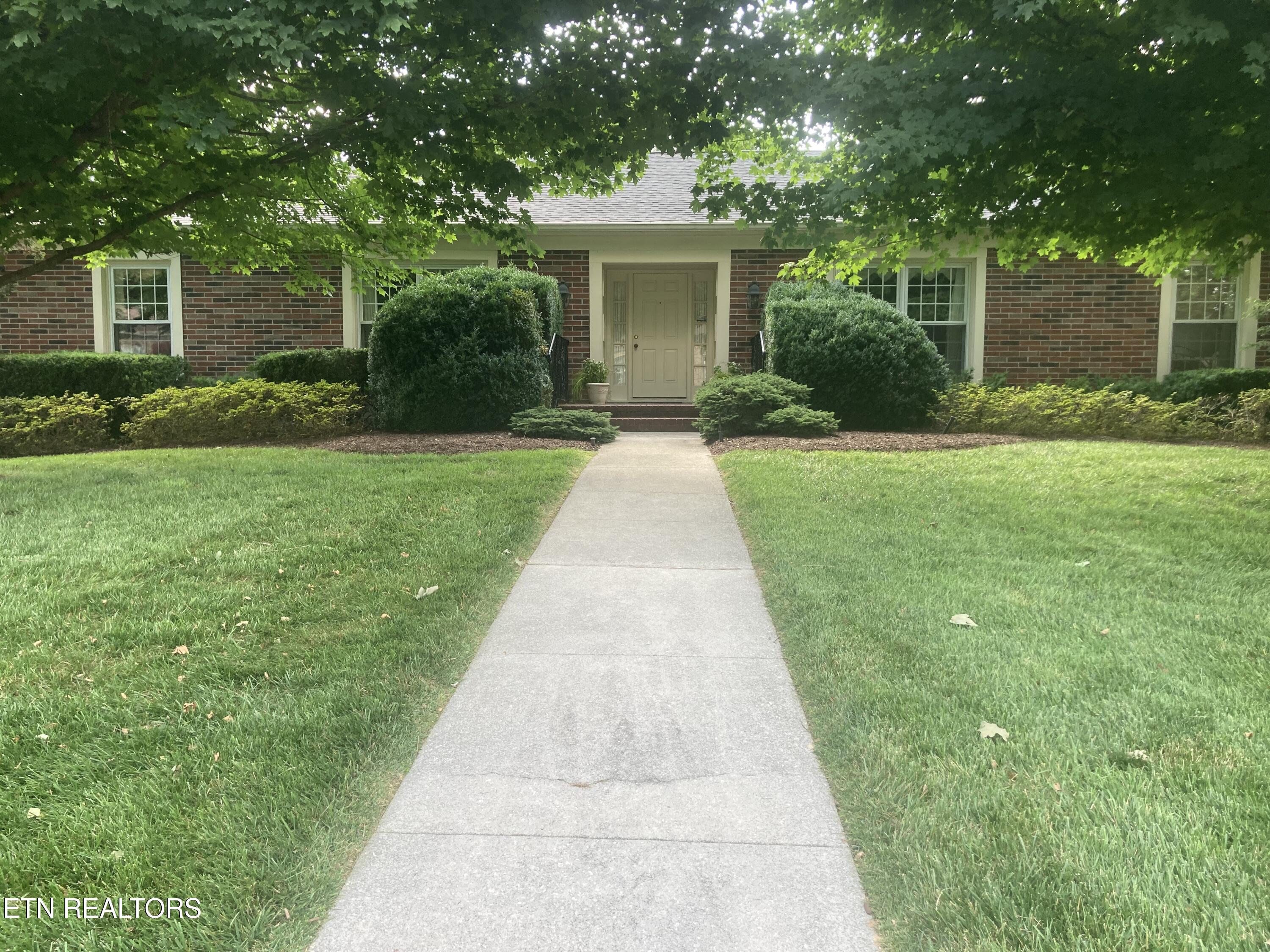 725 Kempton Road Knoxville TN 37909
