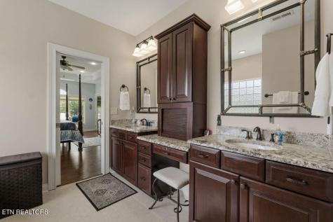 108 Cayuga Drive Loudon TN 37774