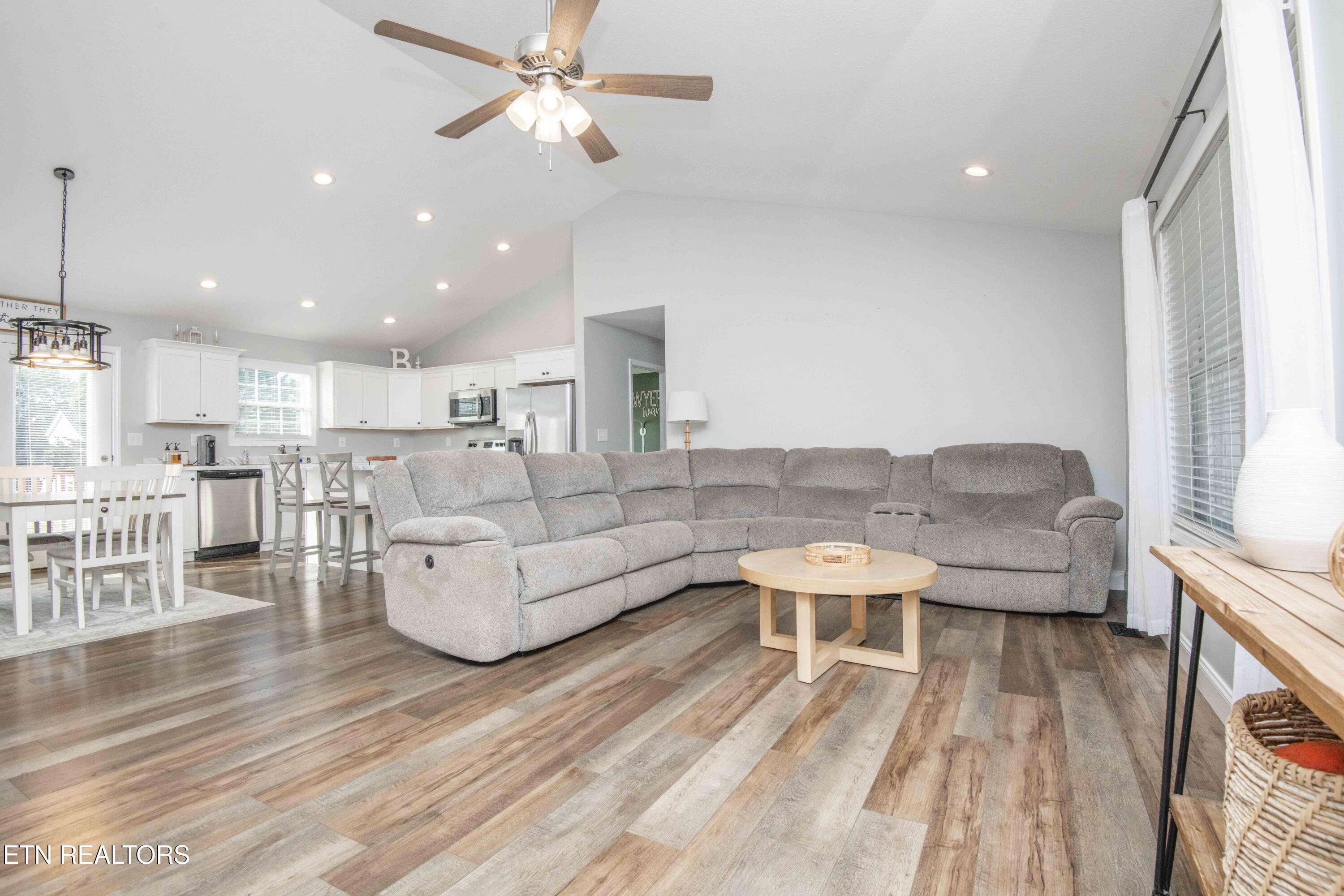 103 Scenic View Drive Corryton TN 37721
