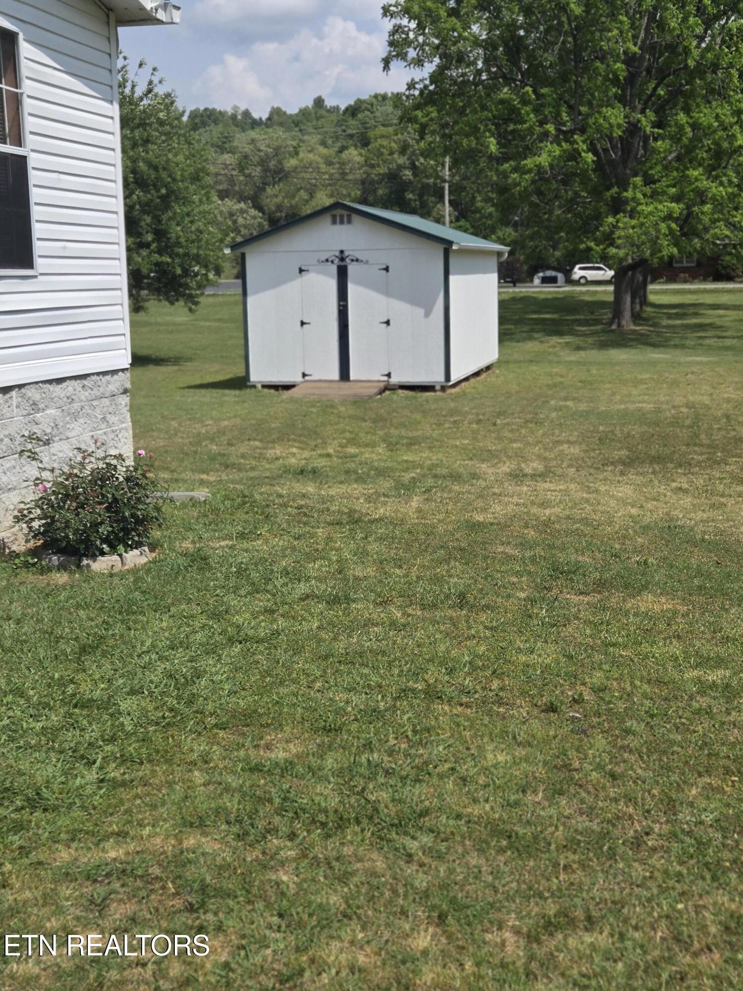 323 Delta Country Lane Livingston TN 38570