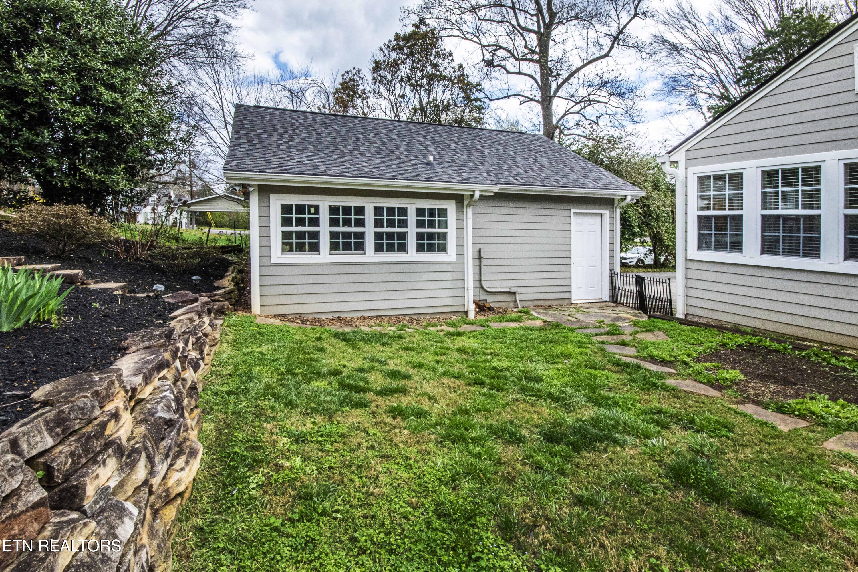 4011 Whitlow Avenue Knoxville TN 37919