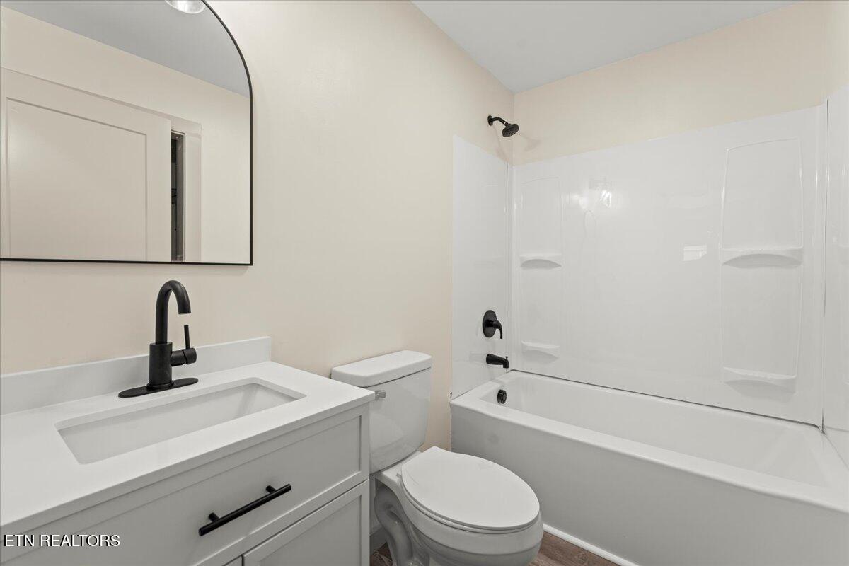 1805 Chestnut Street Sweetwater TN 37874