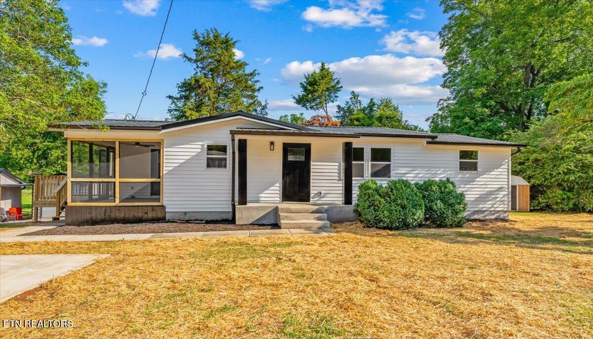 1805 Chestnut Street Sweetwater TN 37874