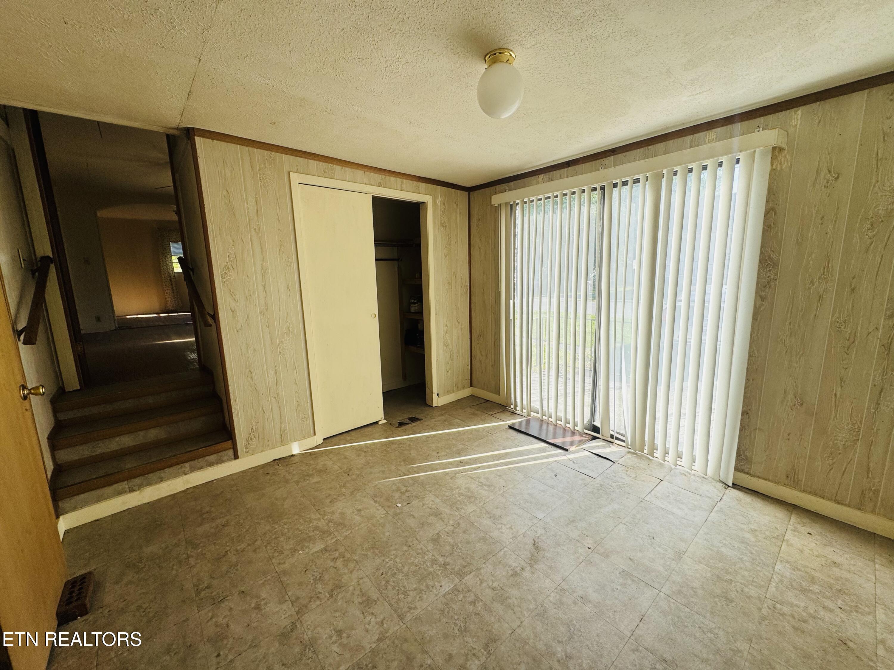 208 Leach Avenue Rocky Top TN 37769