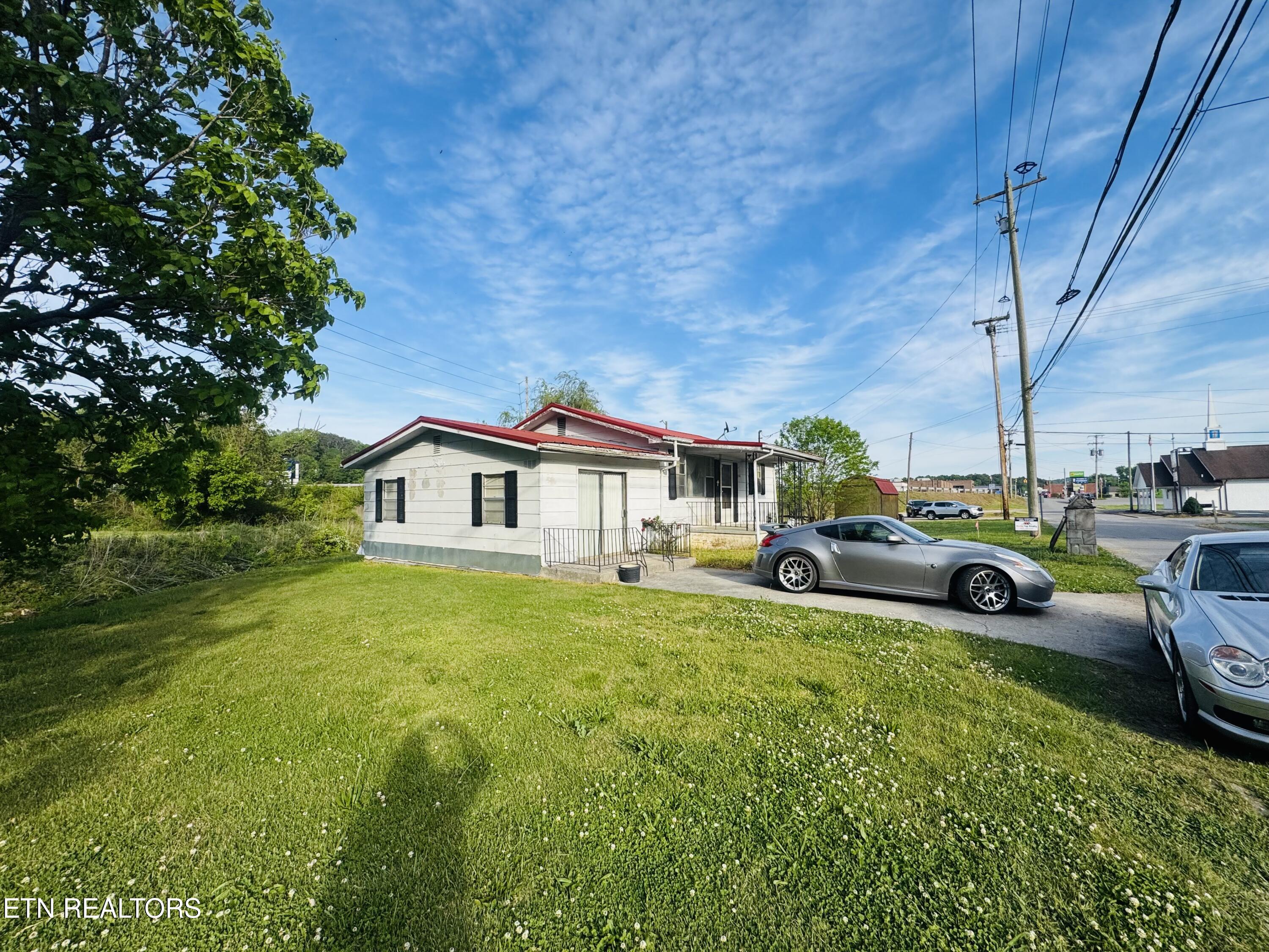 208 Leach Avenue Rocky Top TN 37769