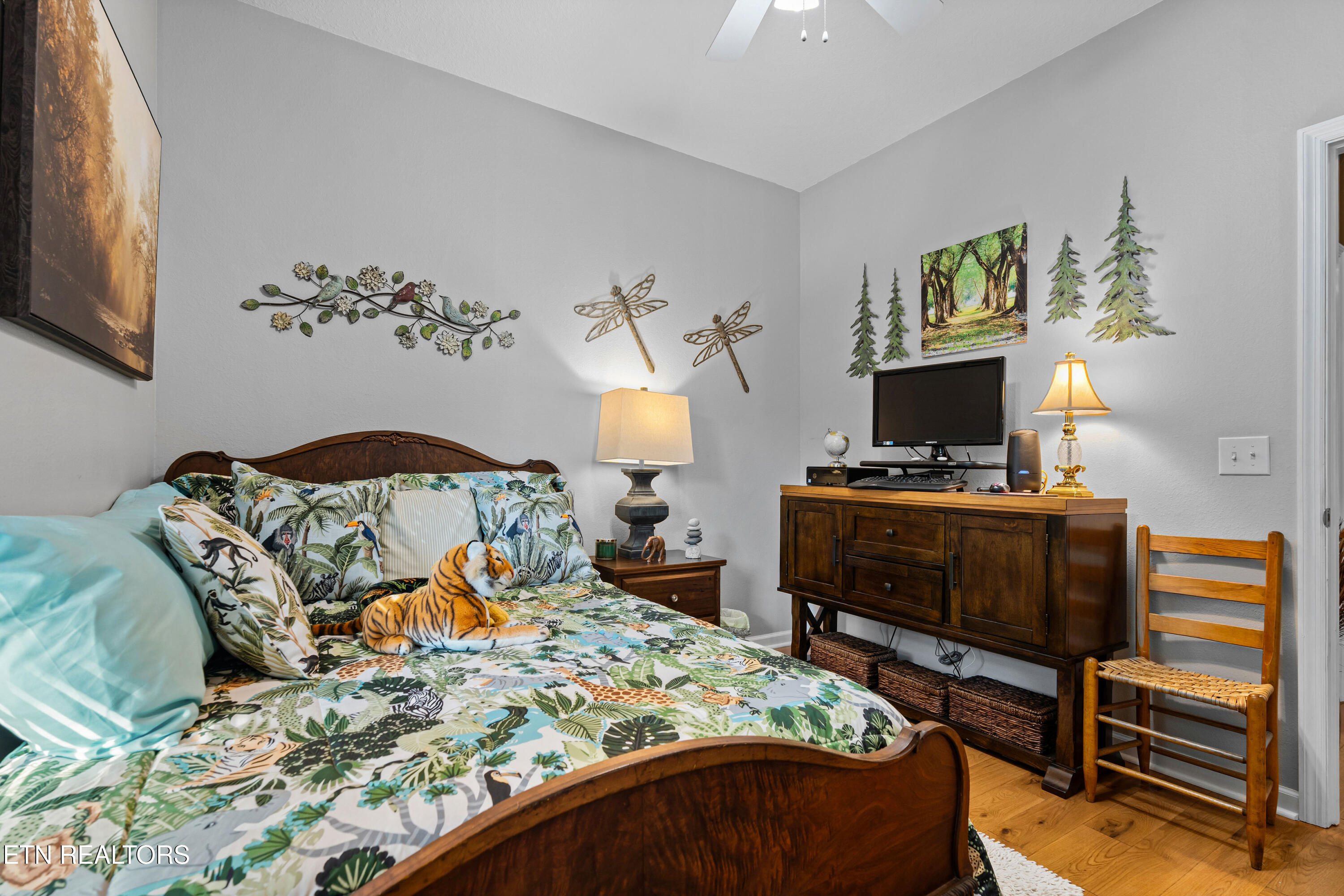 328 Hansels Lea Sevierville TN 37876