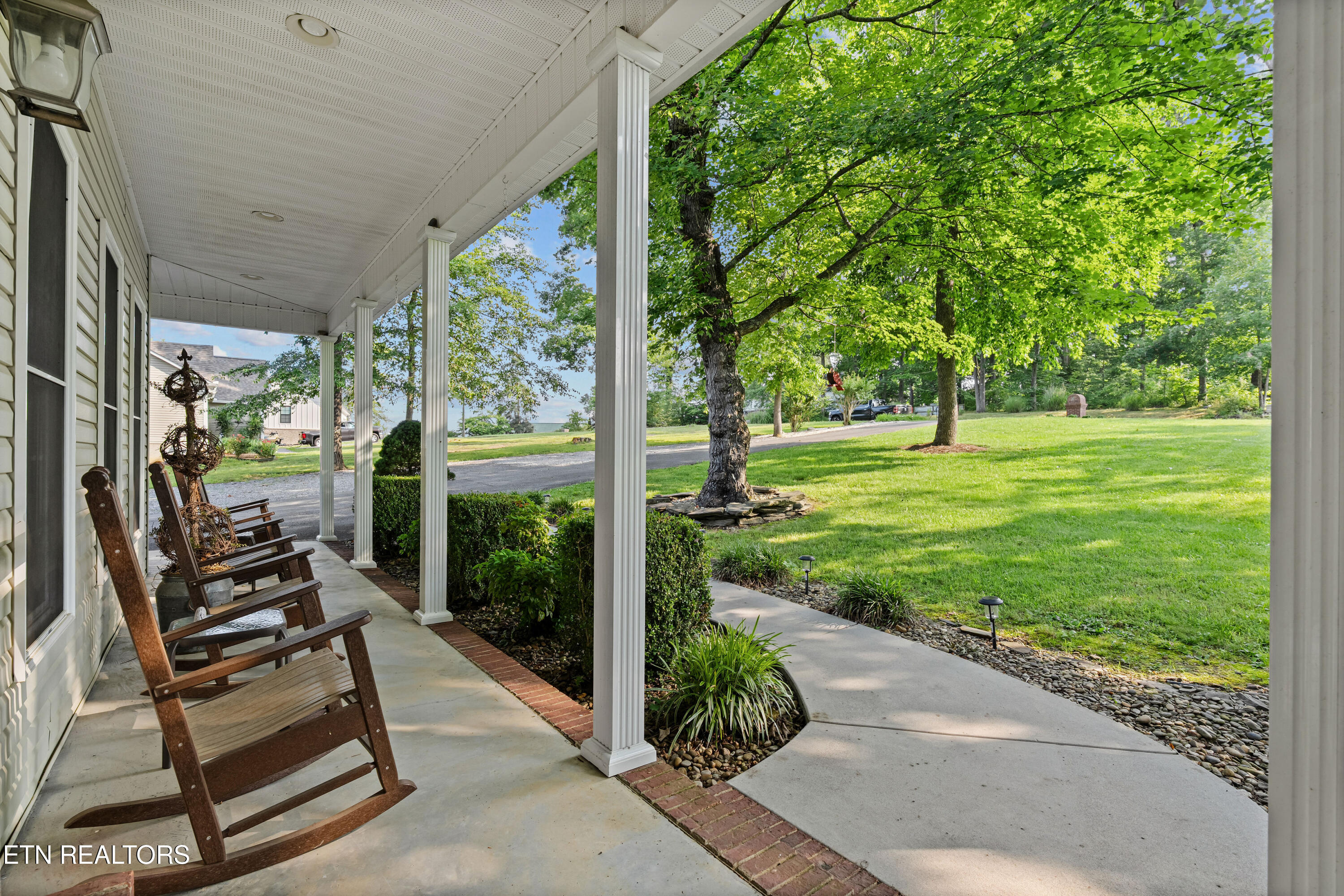 328 Hansels Lea Sevierville TN 37876