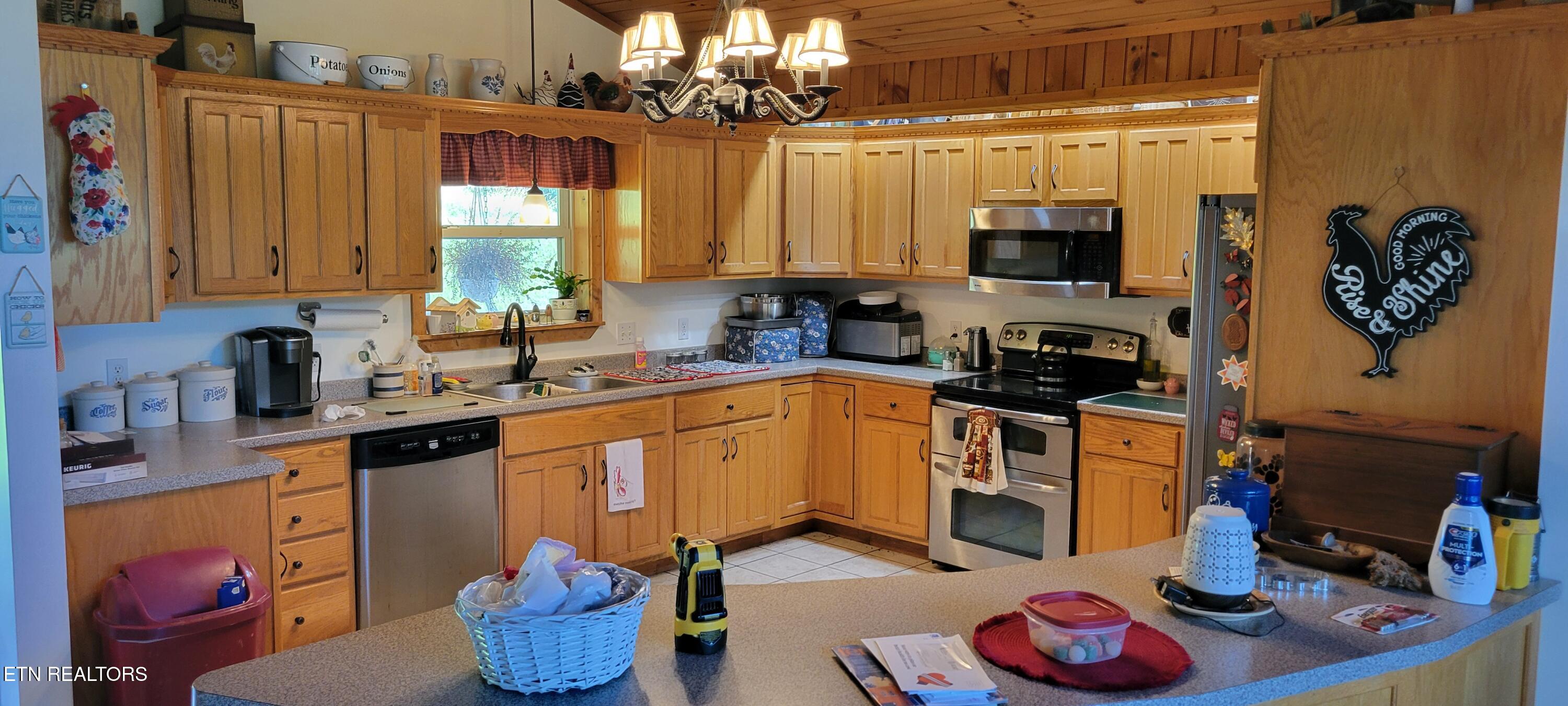 151 Rolen Road New Tazewell TN 37825