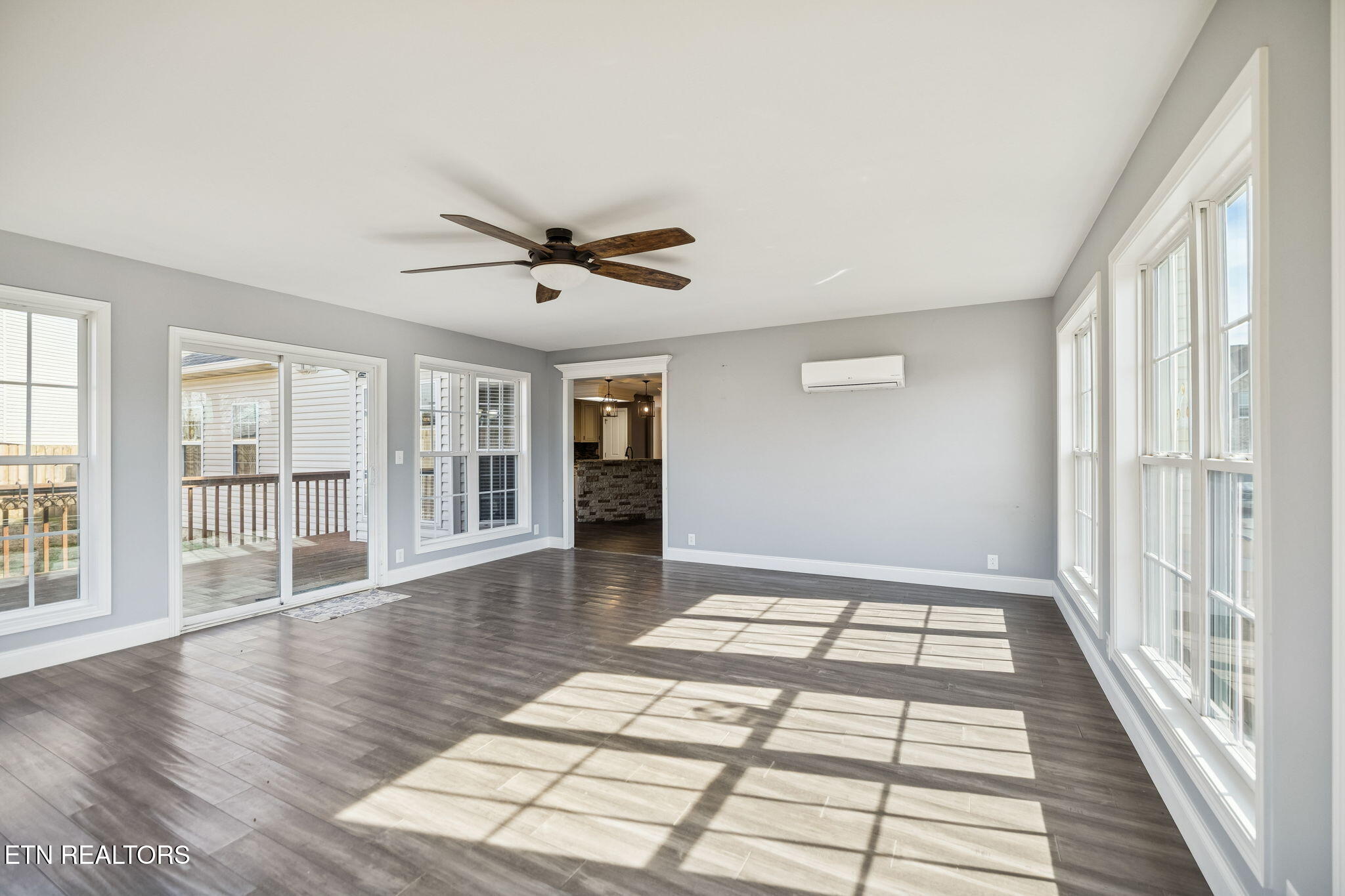 1365 Wineberry Road Powell TN 37849