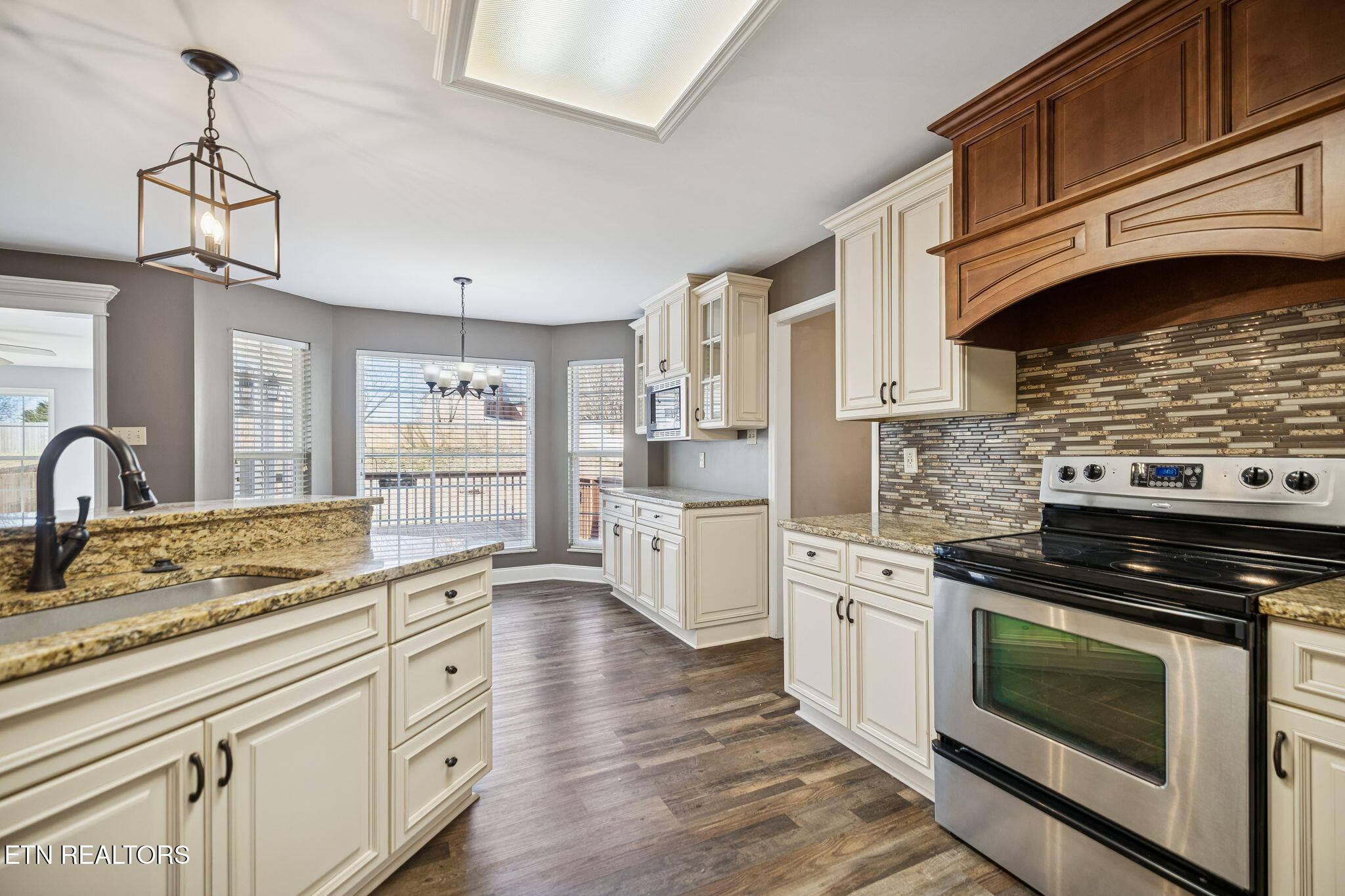 1365 Wineberry Road Powell TN 37849