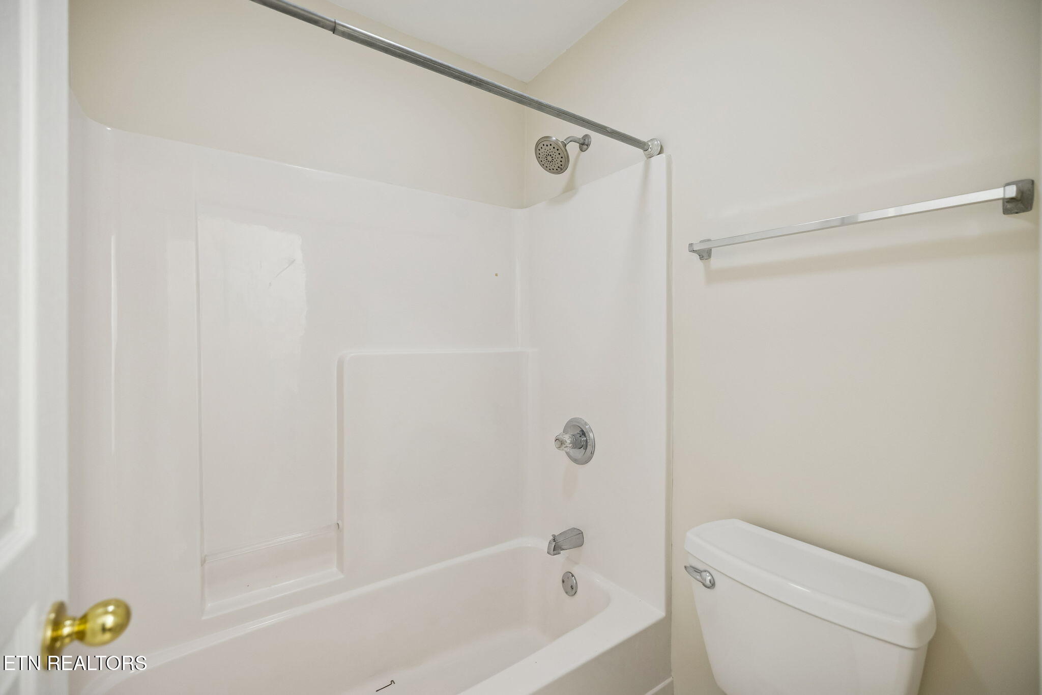 1365 Wineberry Road Powell TN 37849