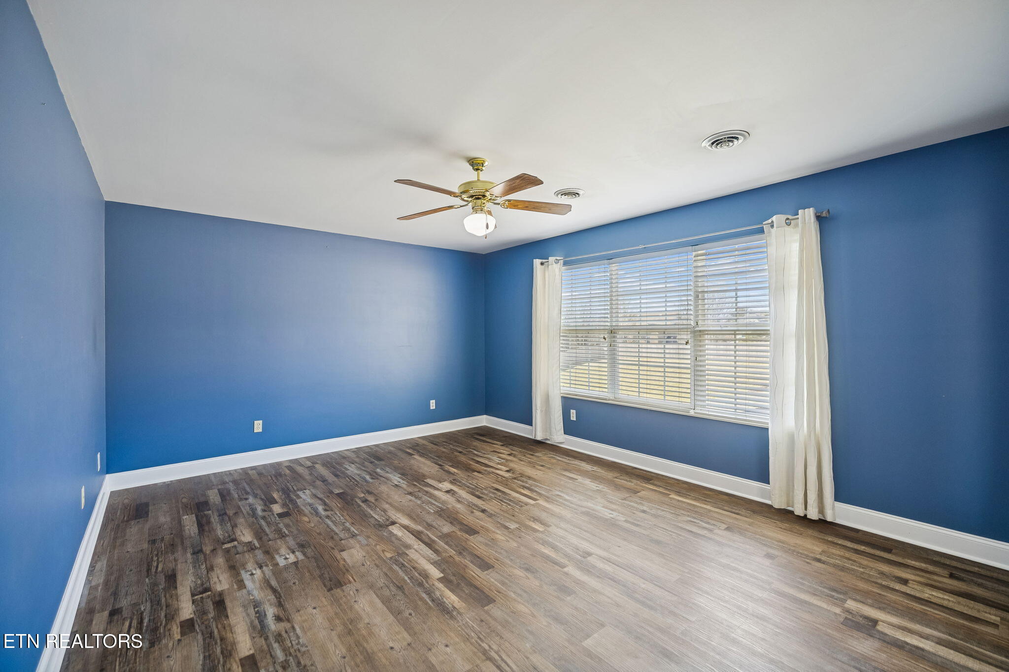 1365 Wineberry Road Powell TN 37849