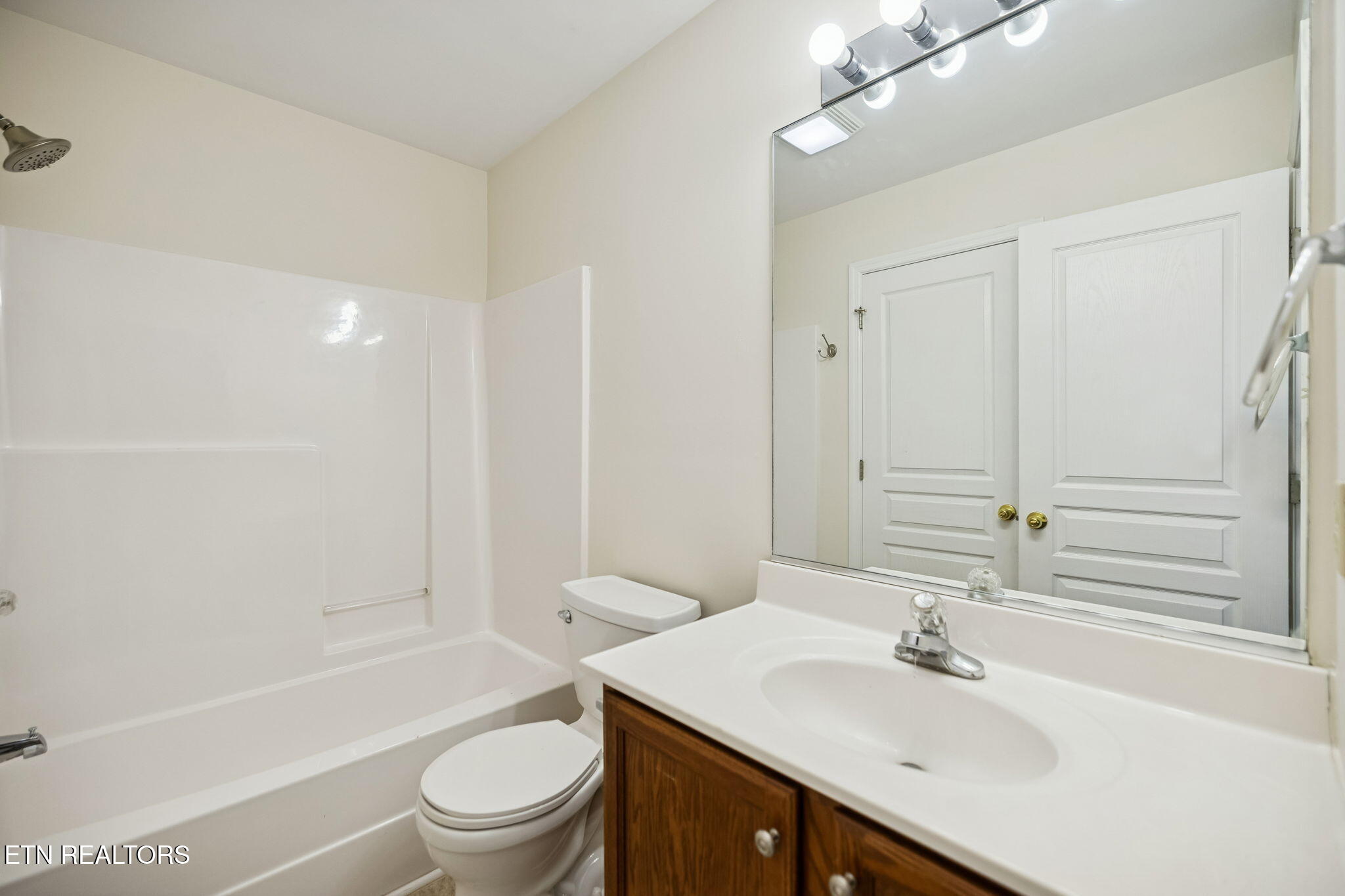 1365 Wineberry Road Powell TN 37849